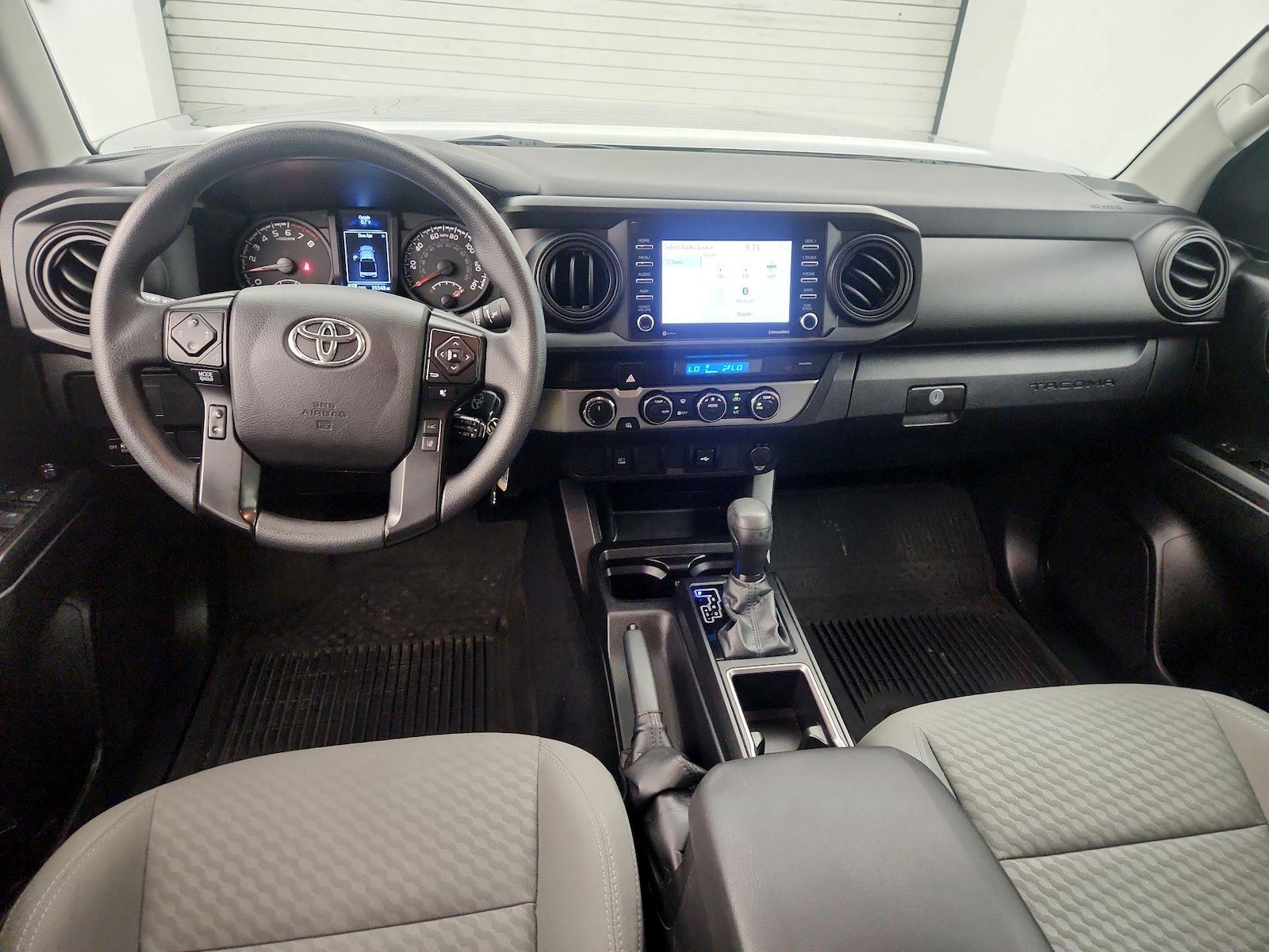 2022 Toyota Tacoma SR - Photo 10
