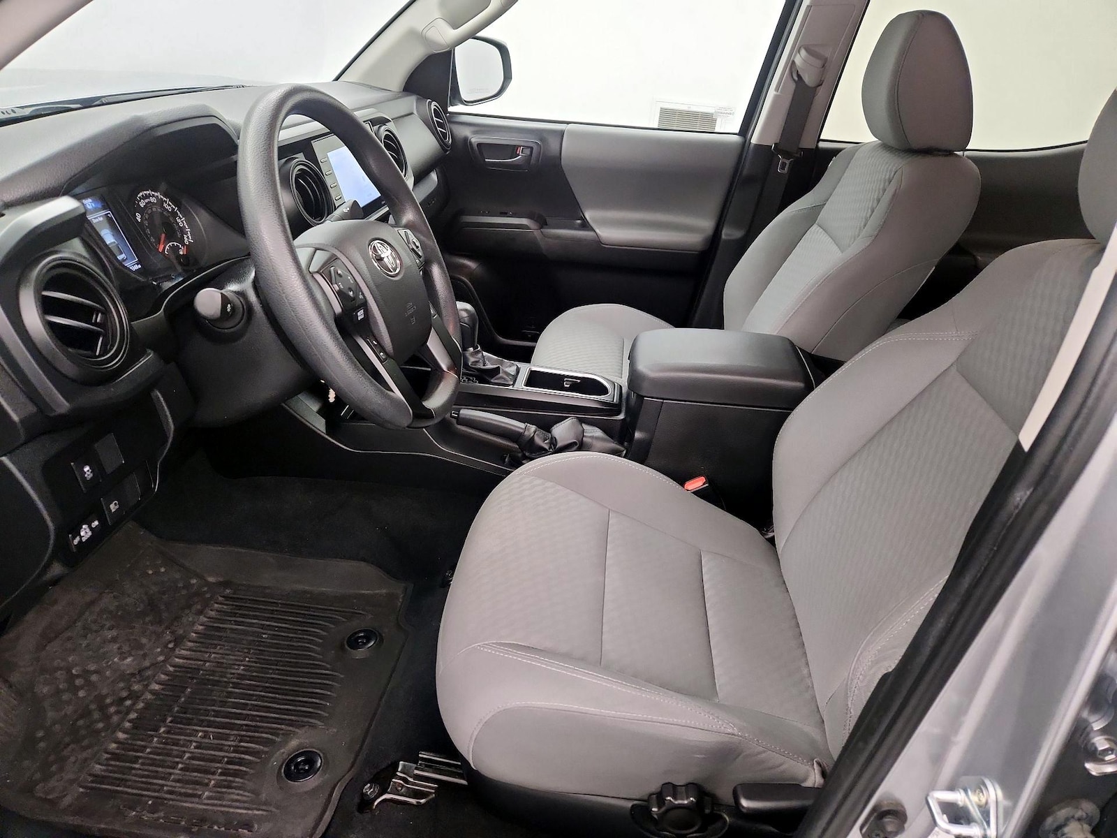 2022 Toyota Tacoma SR - Photo 12