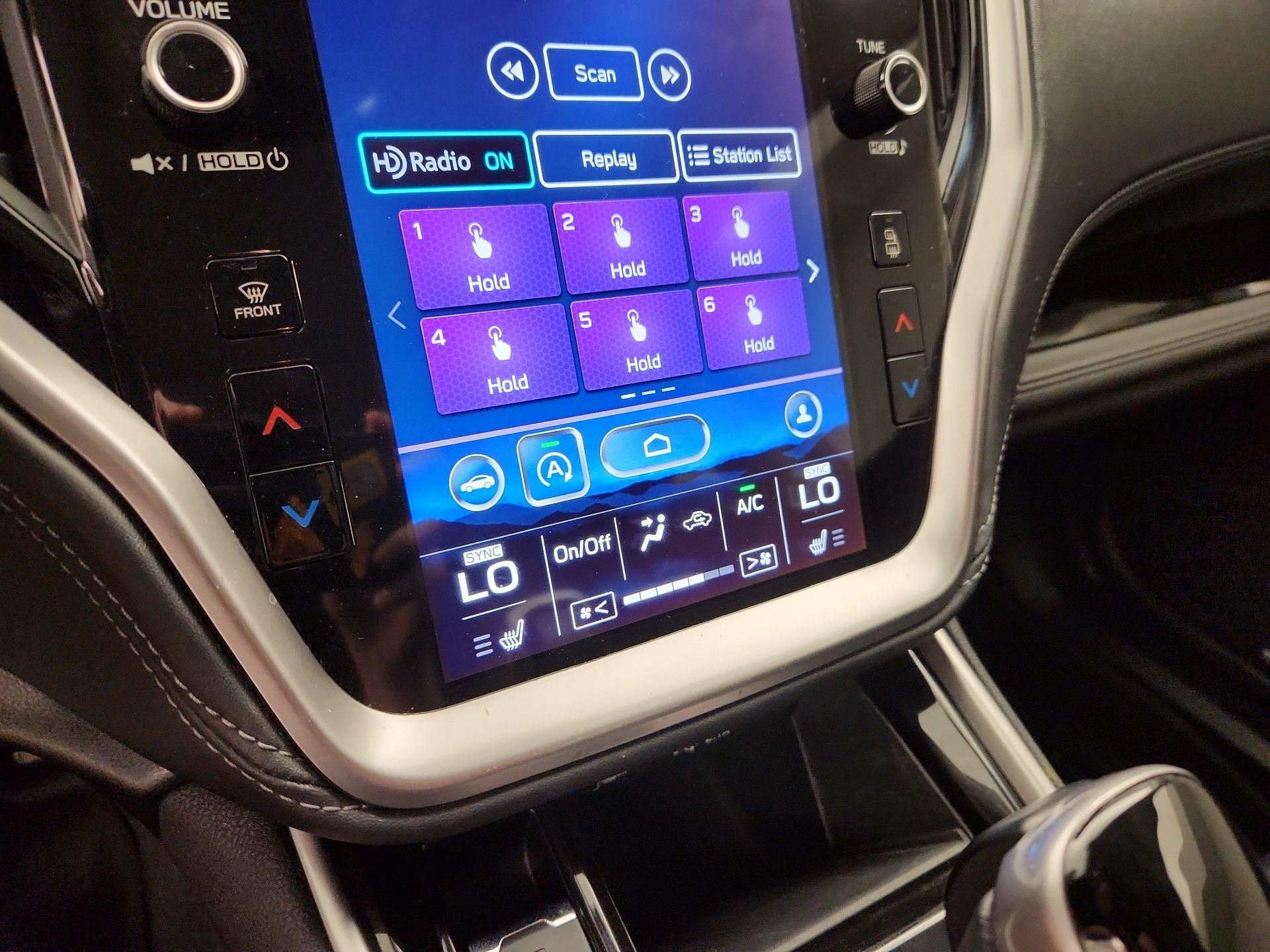 Thumbnail: 2022 Subaru Outback - 16