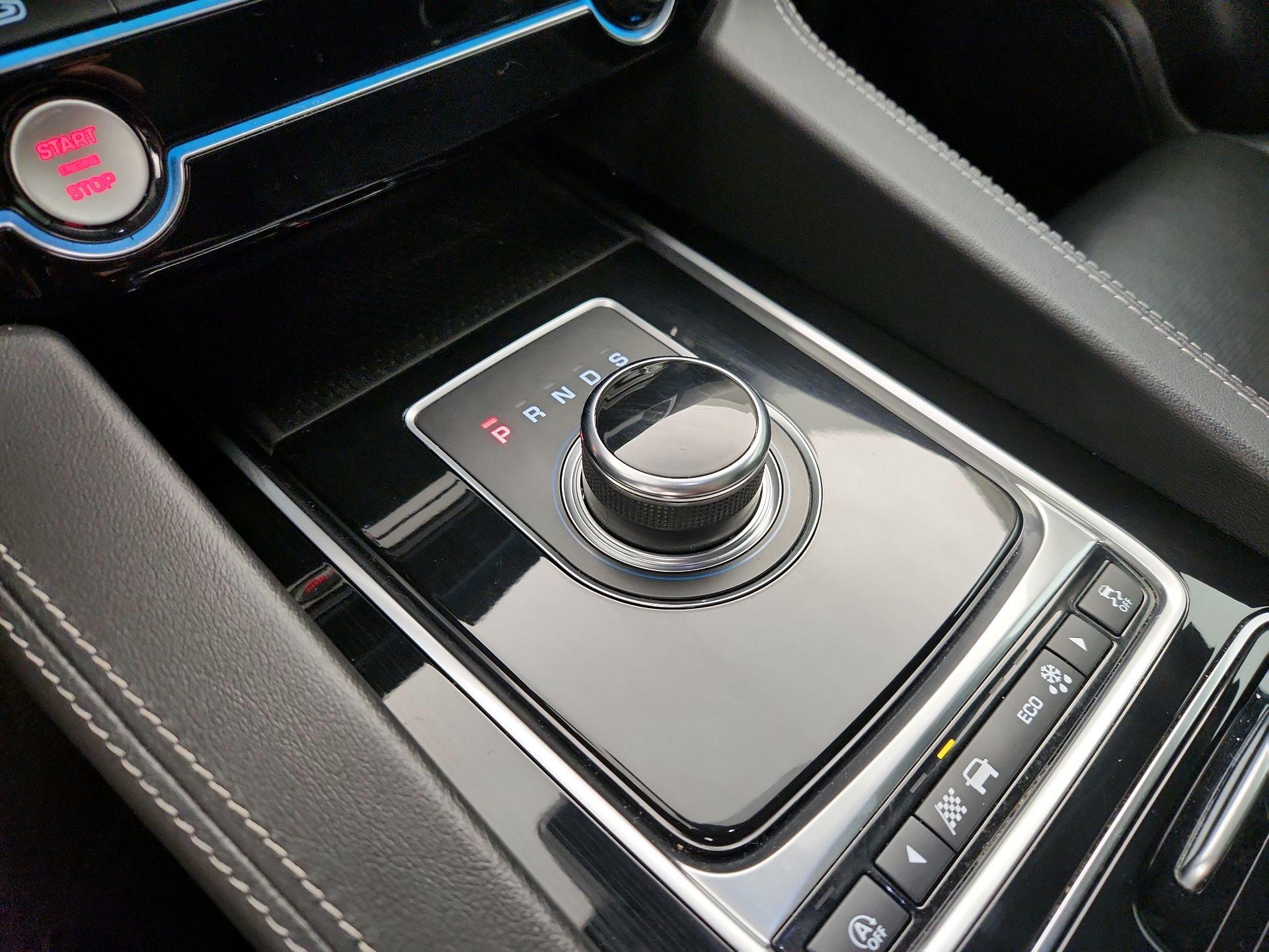 Thumbnail: 2020 Jaguar F-Pace - 17