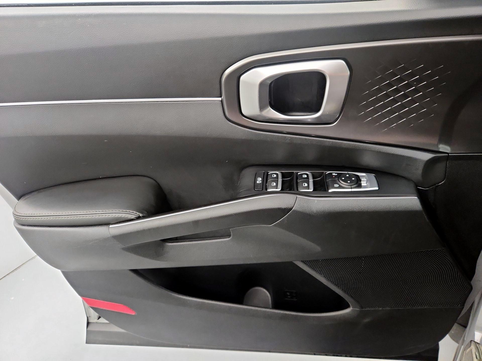 Thumbnail: 2024 Kia Sorento - 12
