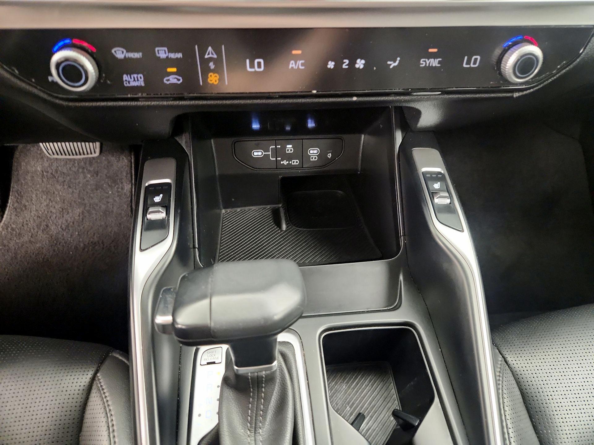 Thumbnail: 2024 Kia Sorento - 17