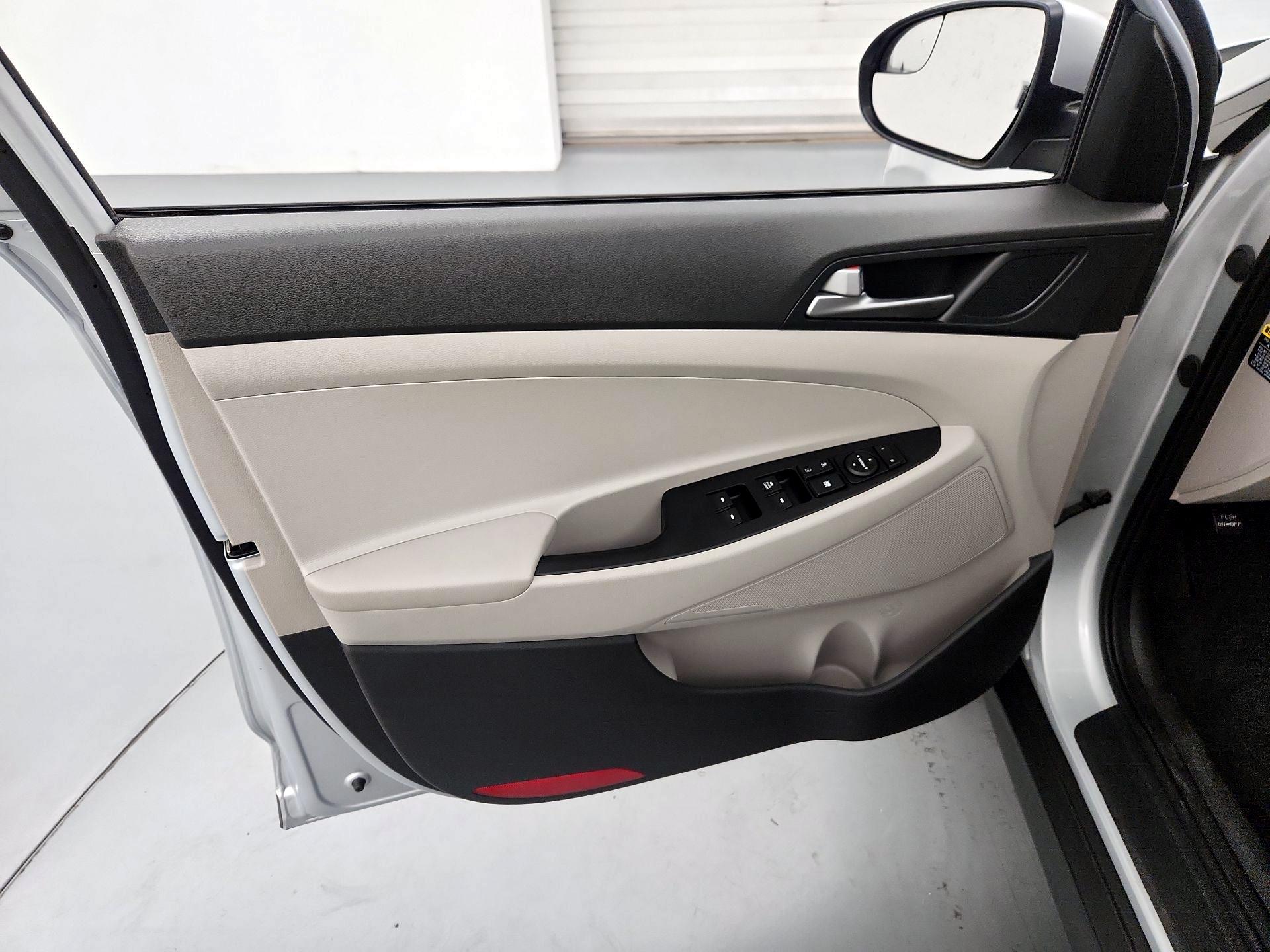 Thumbnail: 2018 Hyundai Tucson - 12