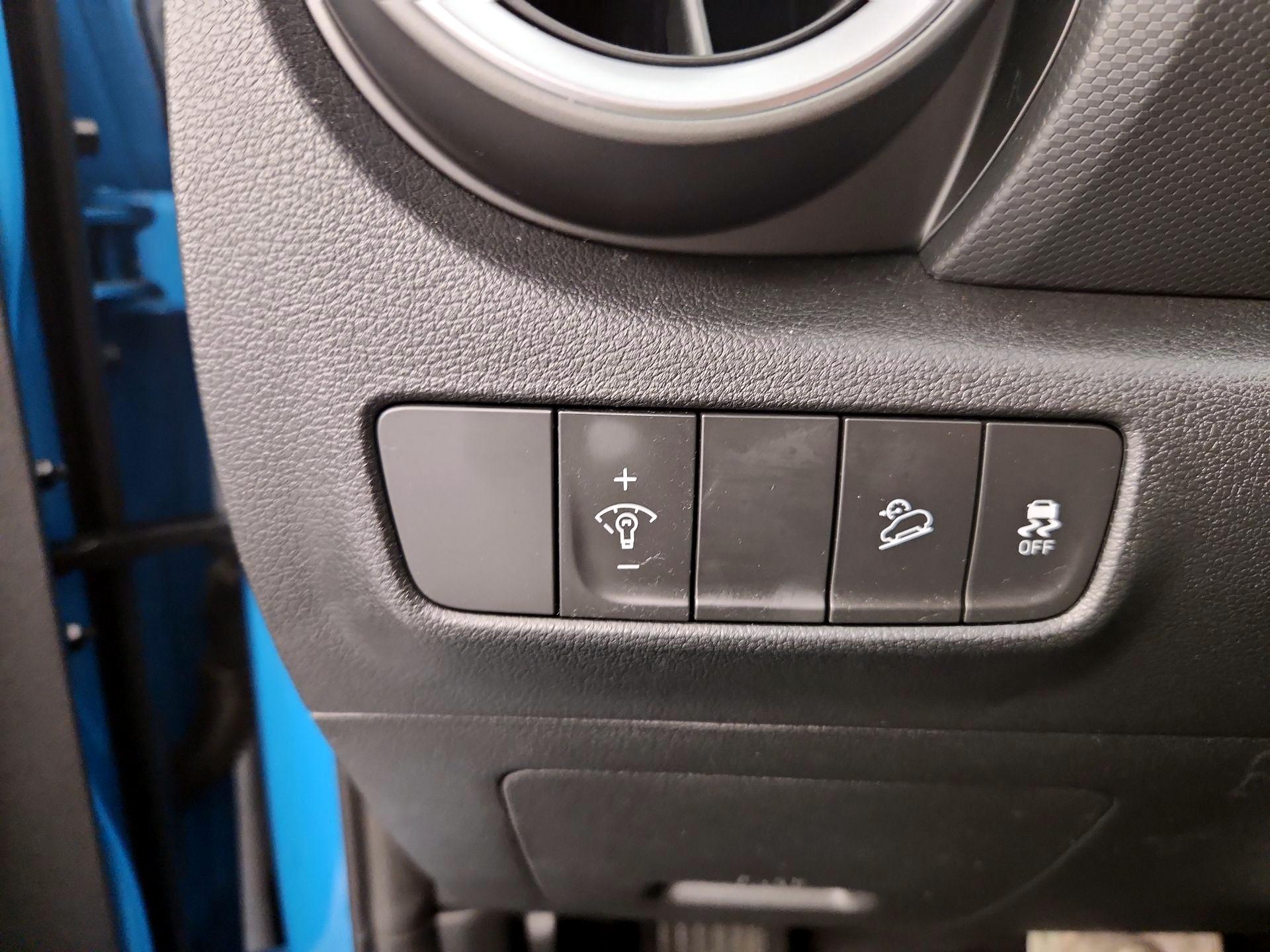 Thumbnail: 2022 Hyundai Kona - 13