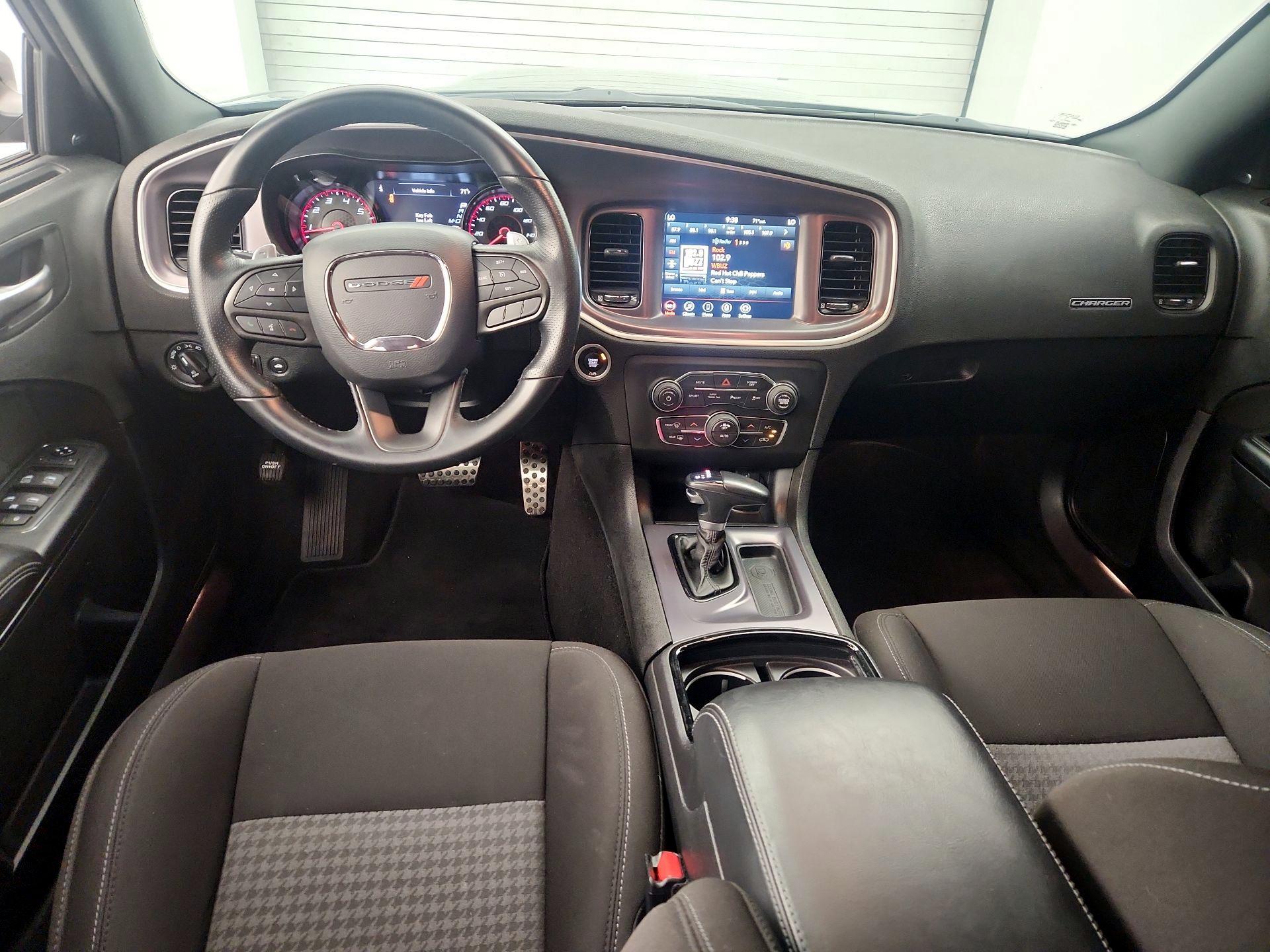 Thumbnail: 2020 Dodge Charger - 9