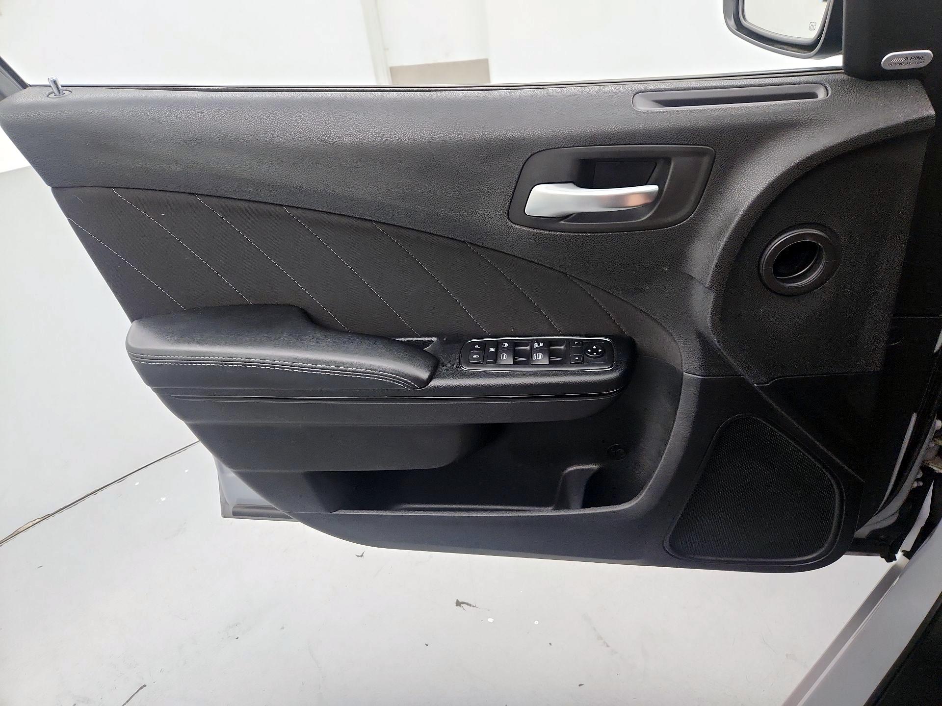 Thumbnail: 2020 Dodge Charger - 12