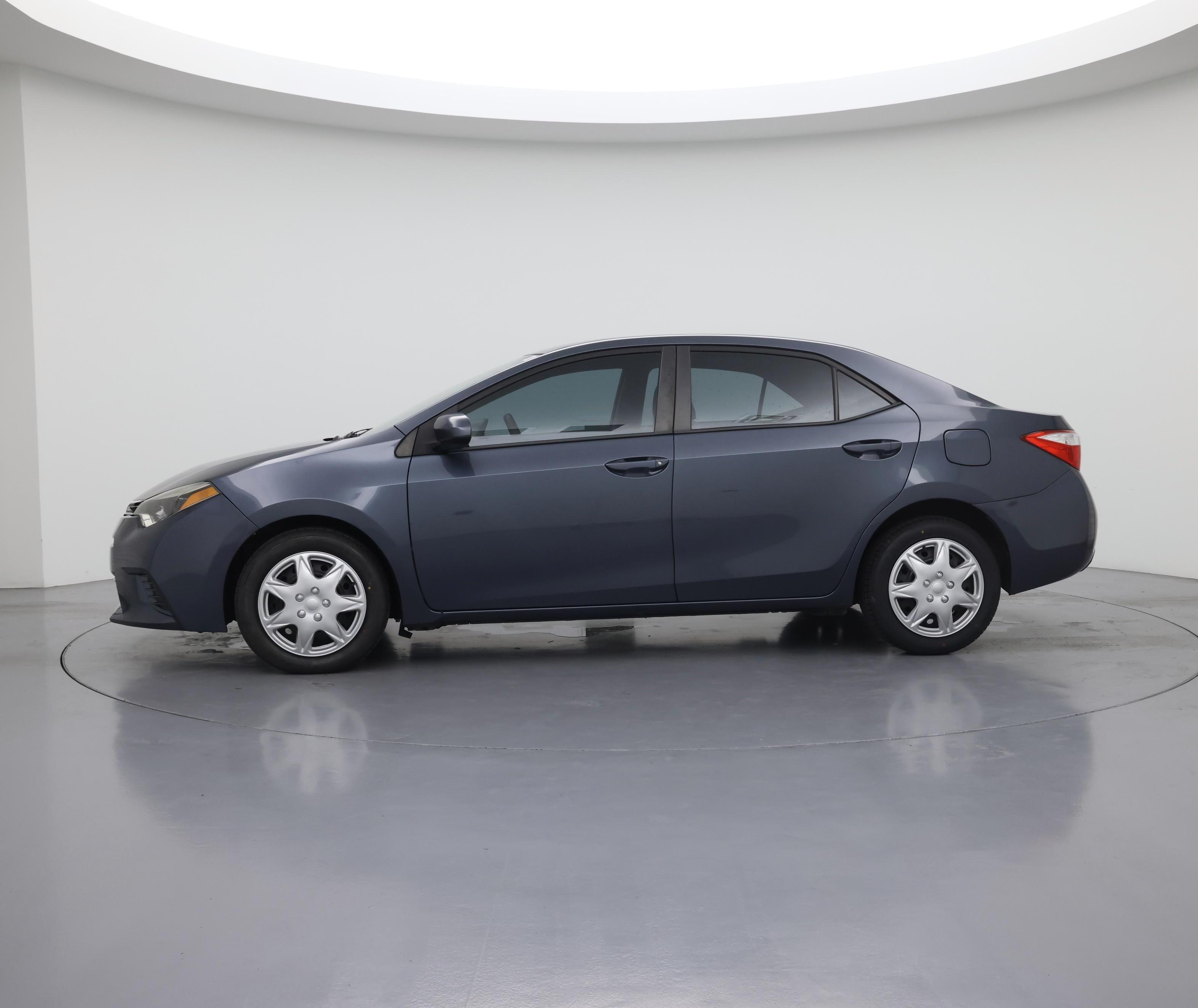 Thumbnail: 2015 Toyota Corolla - 3