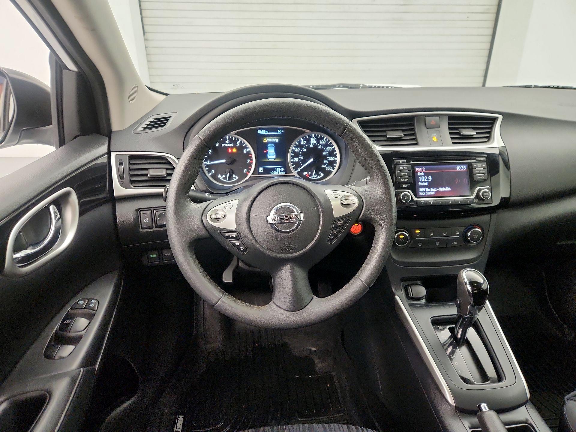 Thumbnail: 2017 Nissan Sentra - 10