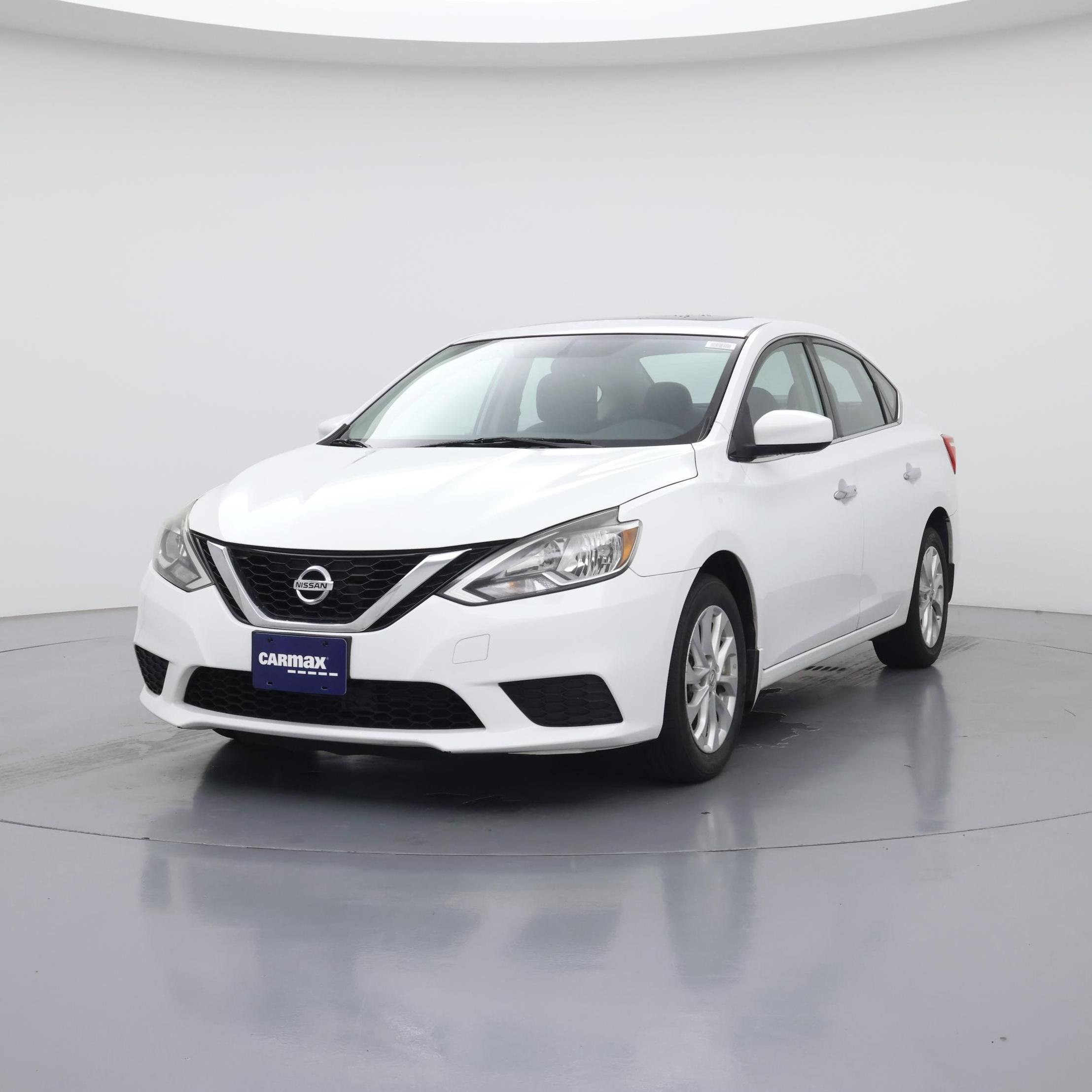 Thumbnail: 2017 Nissan Sentra - 4