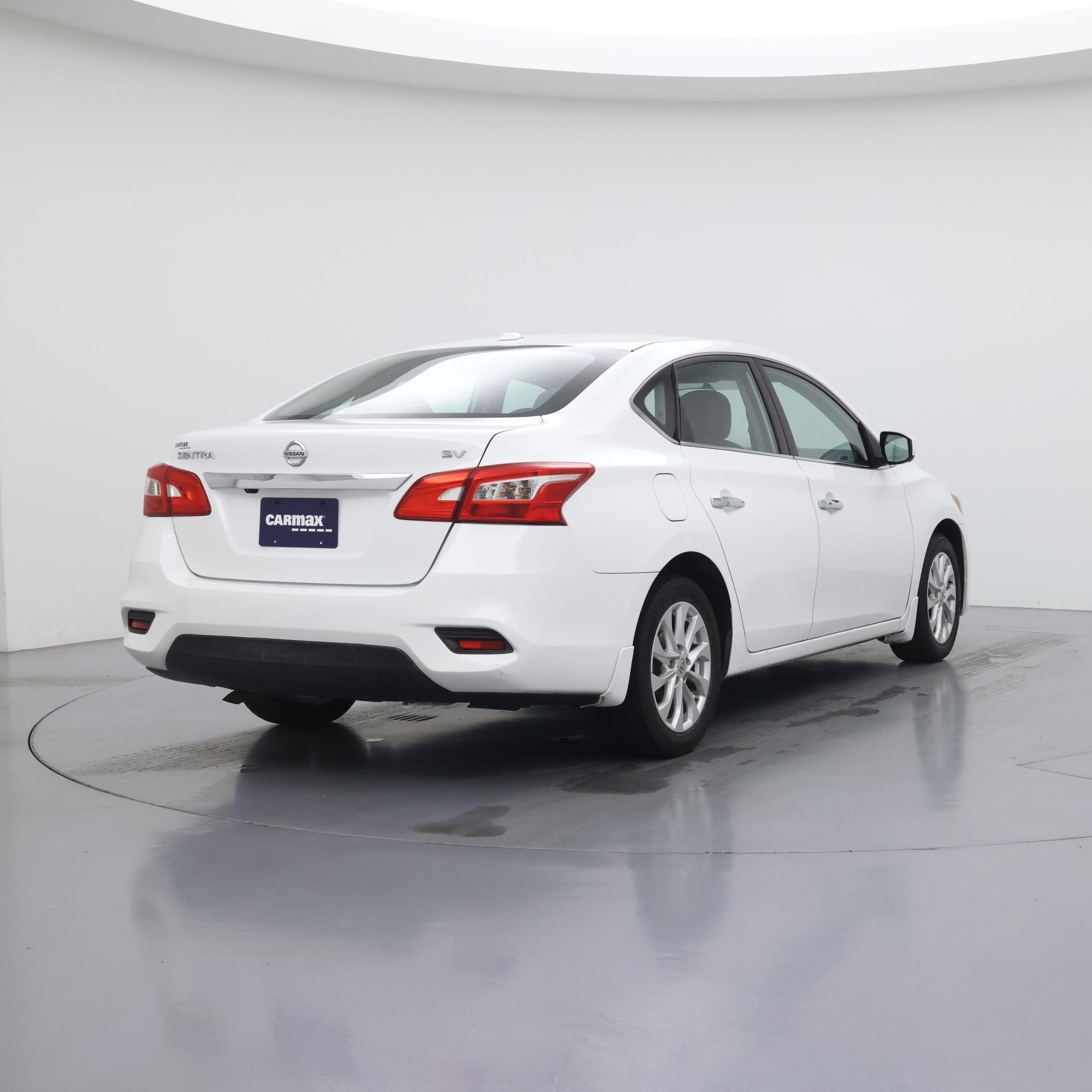 Thumbnail: 2017 Nissan Sentra - 8