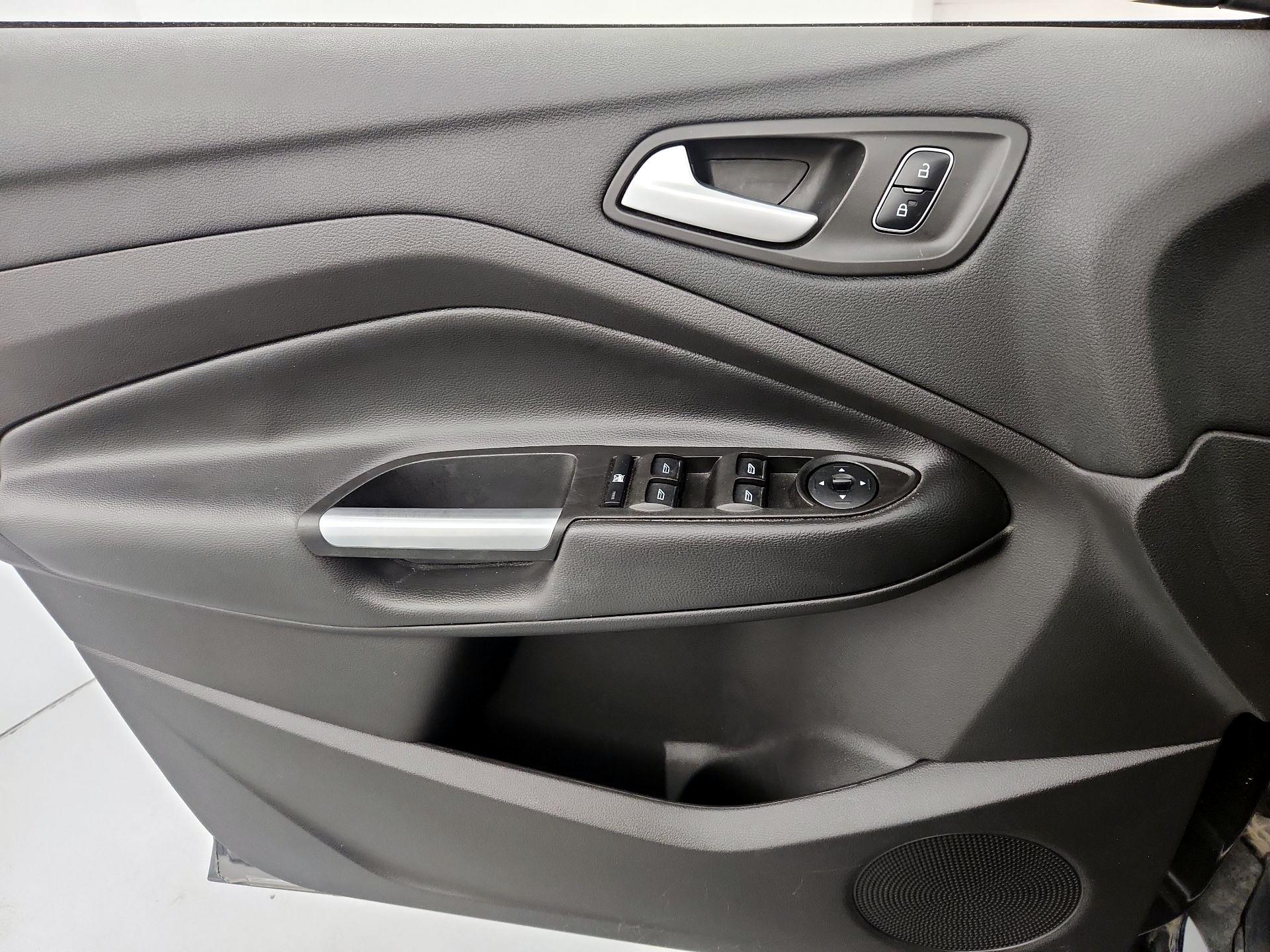 Thumbnail: 2017 Ford Escape - 12