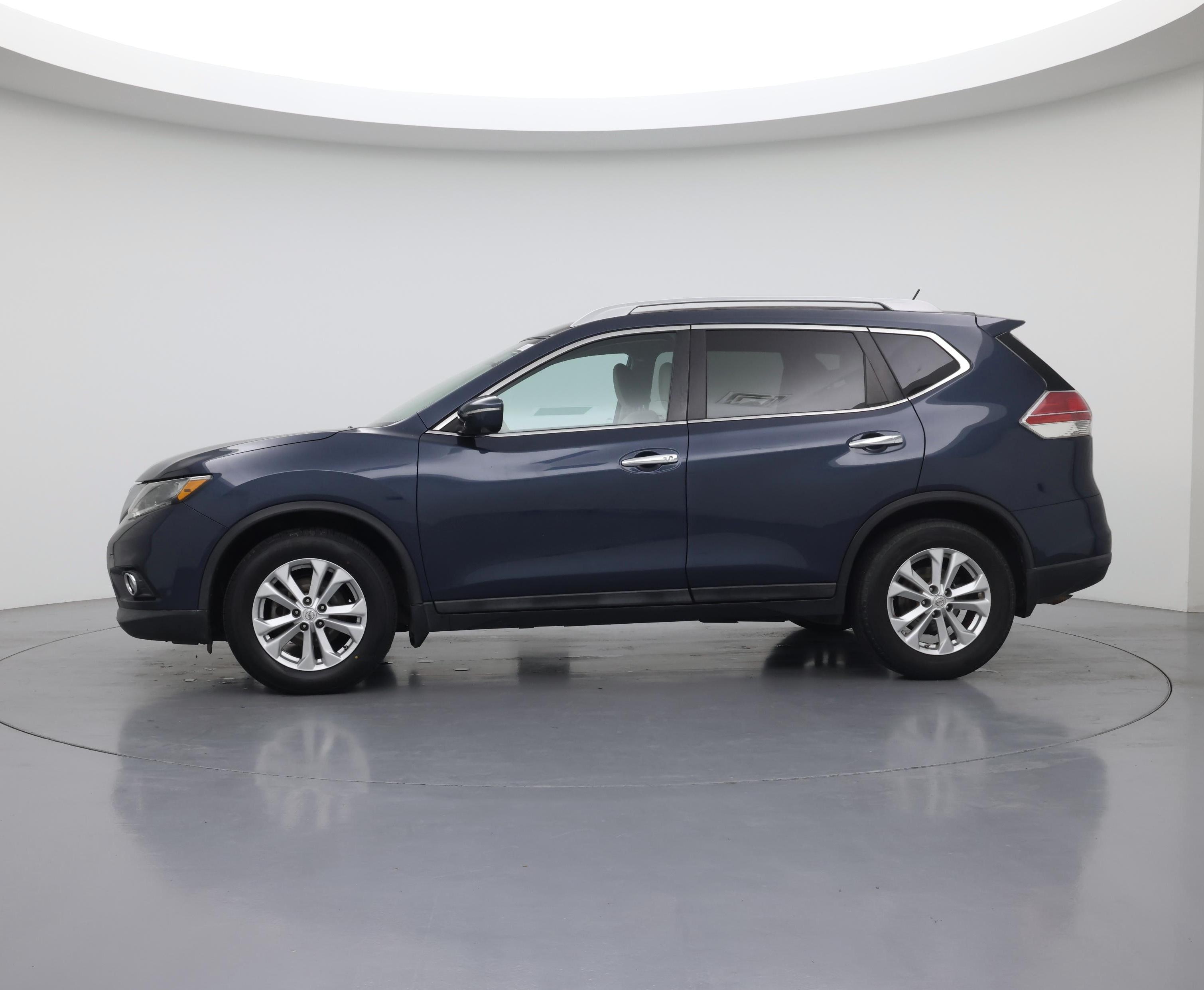 Thumbnail: 2015 Nissan Rogue - 3