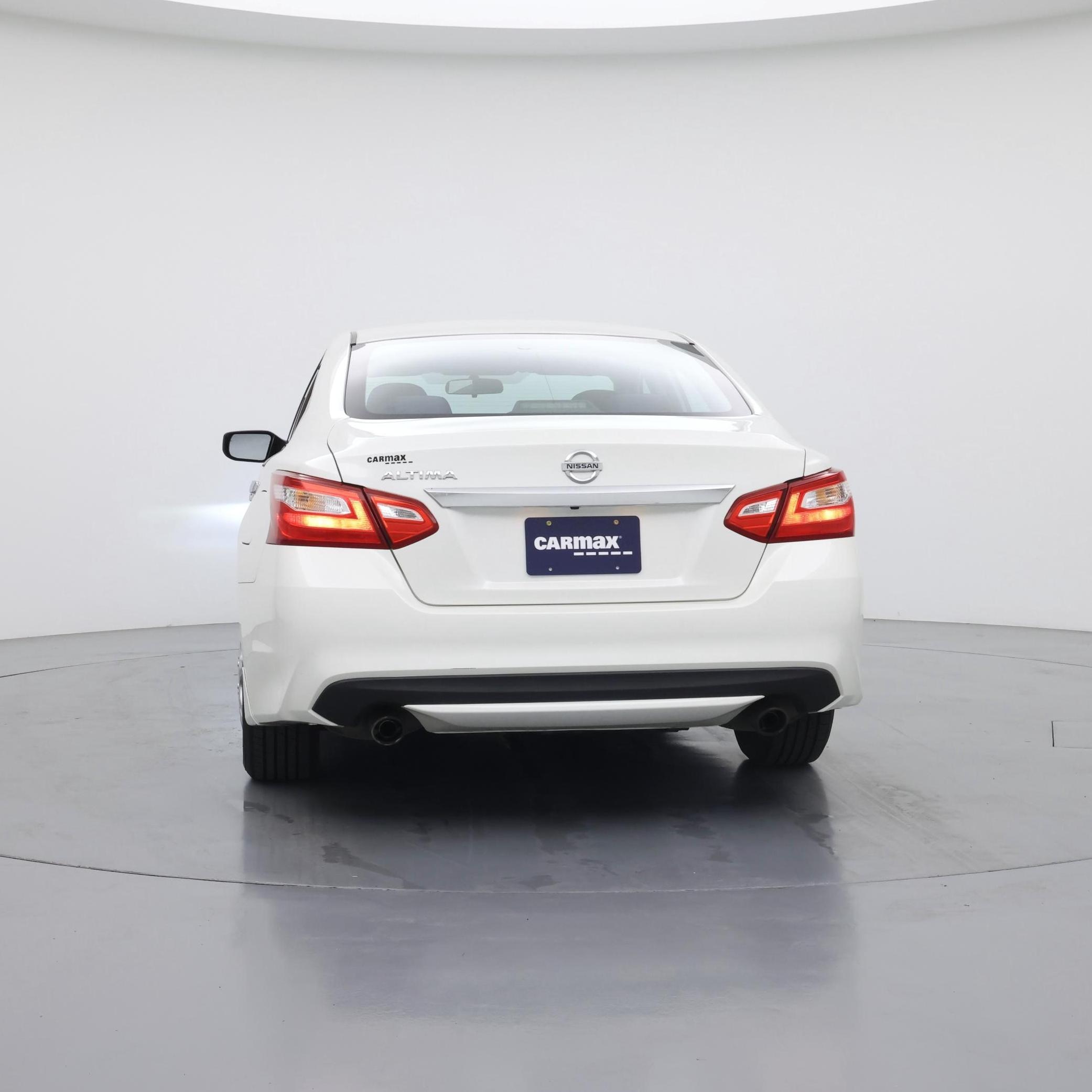 Thumbnail: 2016 Nissan Altima - 6