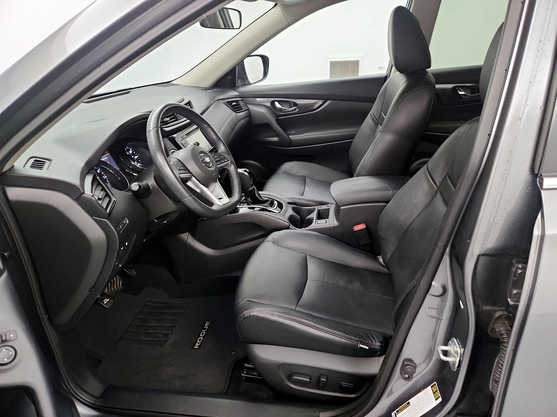 Thumbnail: 2018 Nissan Rogue - 11