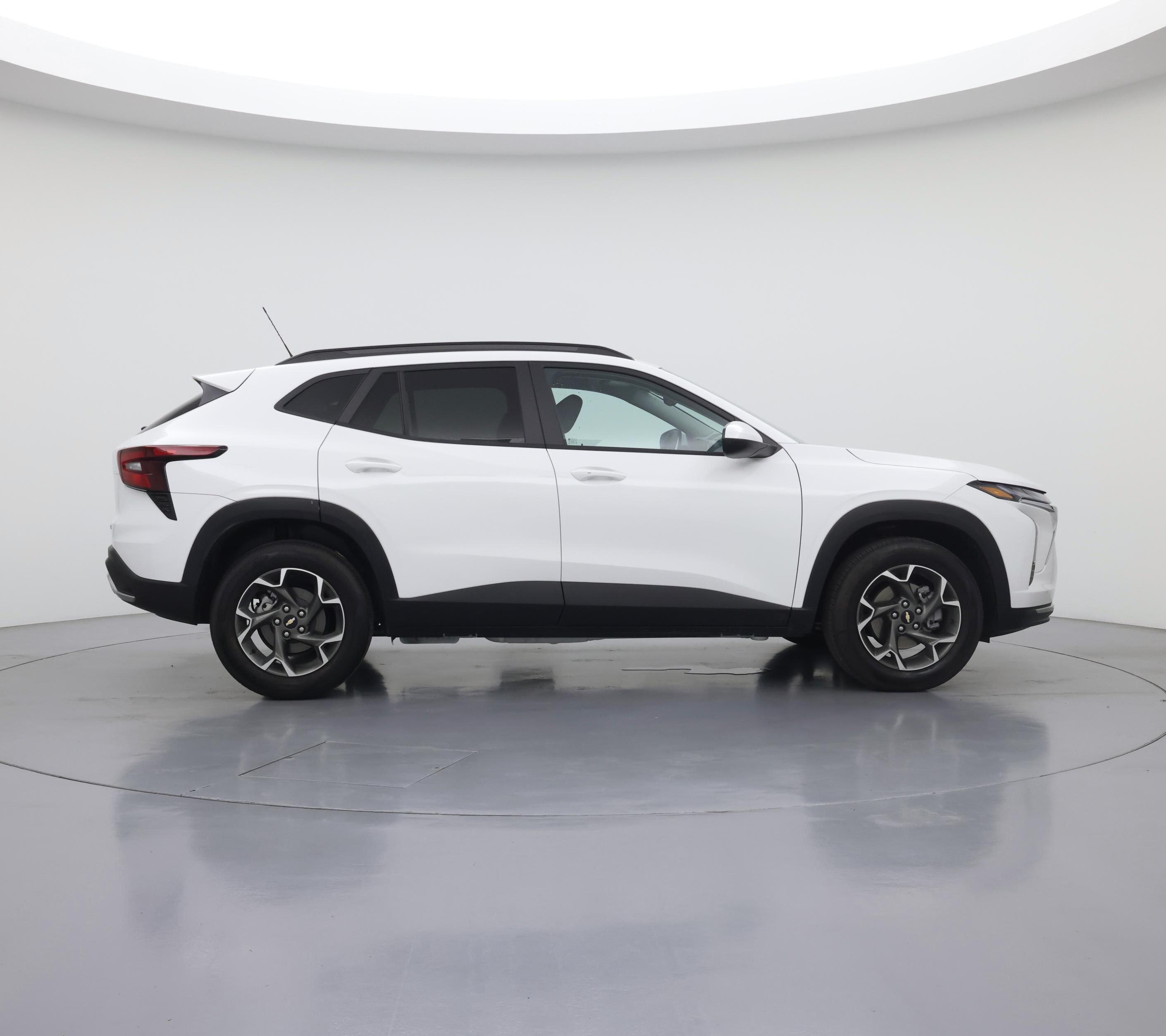 Thumbnail: 2025 Chevrolet Trax - 7