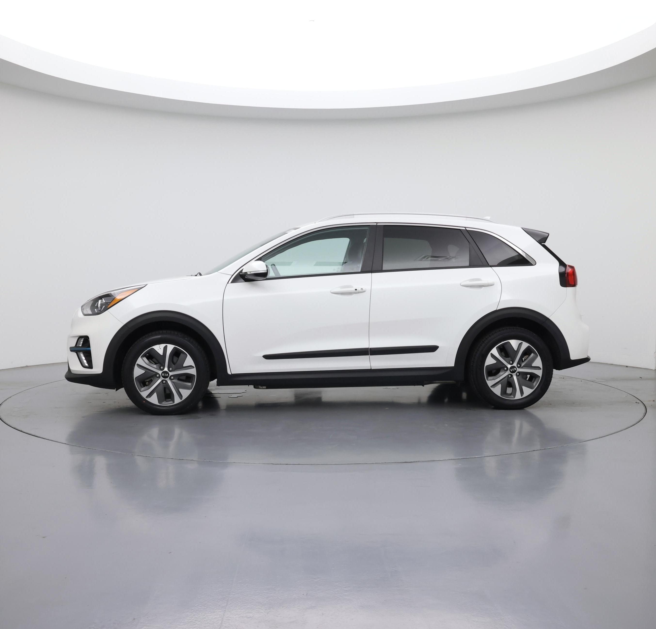 Thumbnail: 2020 Kia Niro - 3