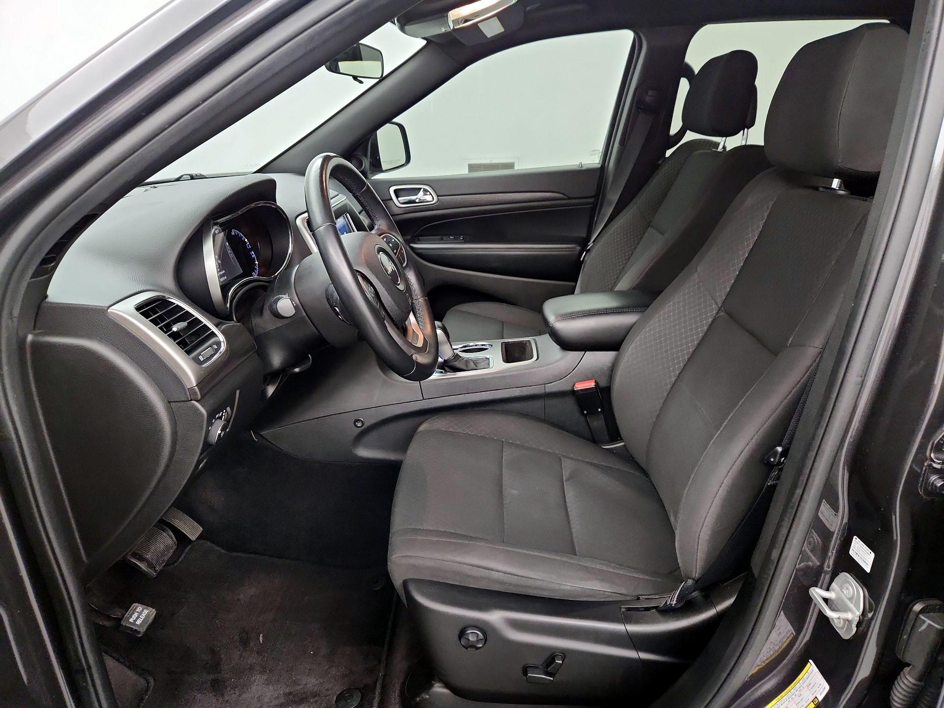 Thumbnail: 2018 Jeep Grand Cherokee - 11