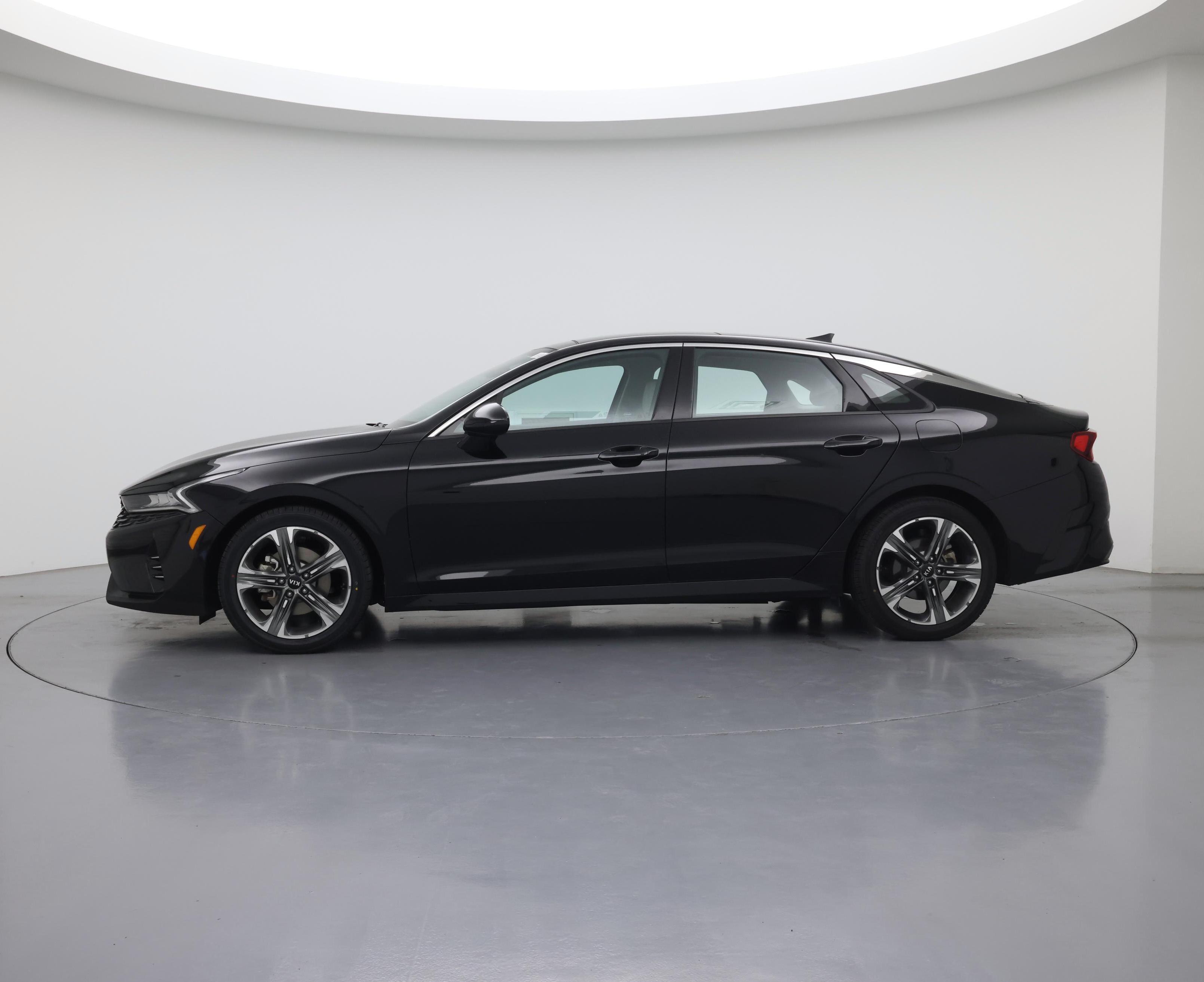 Thumbnail: 2021 Kia K5 - 3