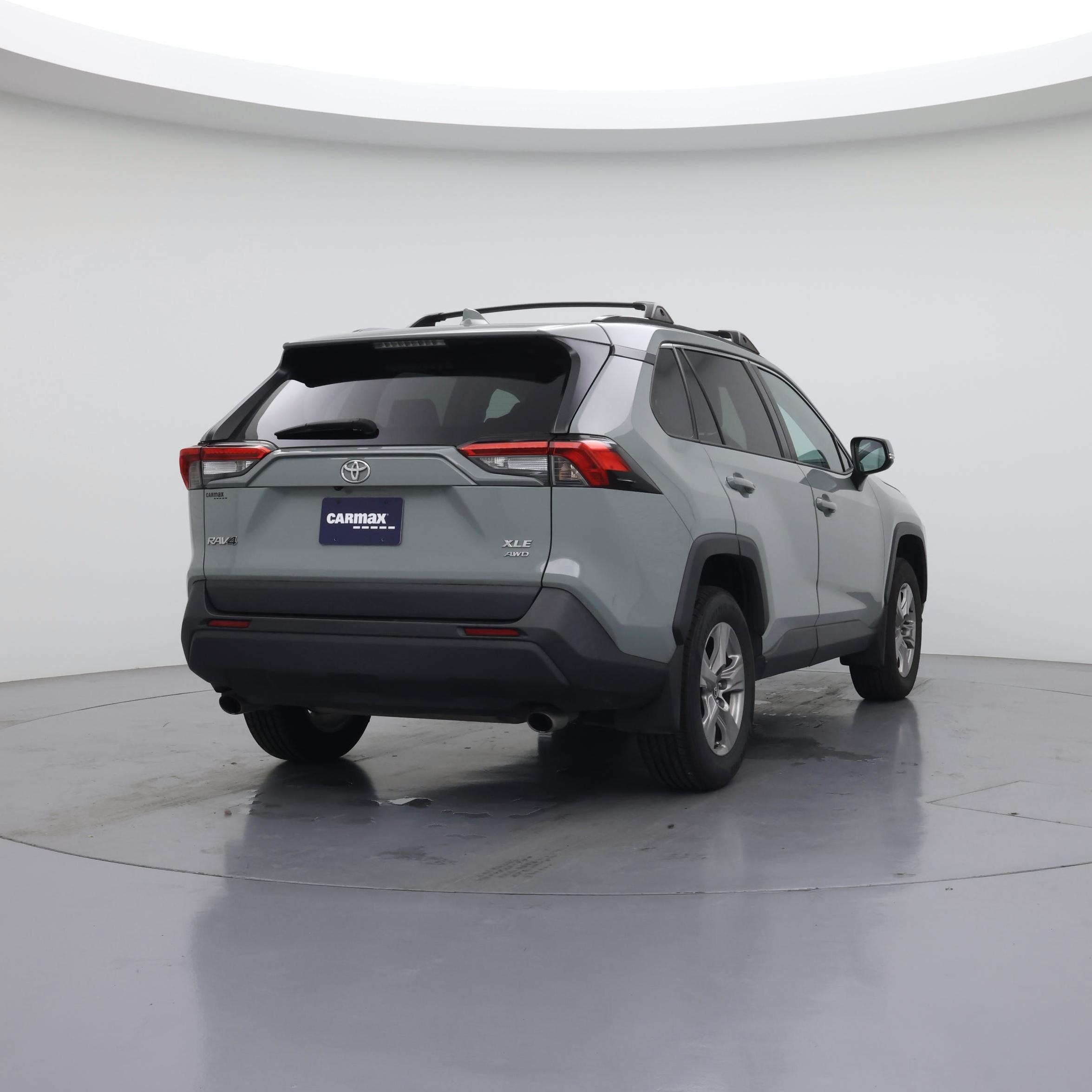 Thumbnail: 2022 Toyota RAV4 - 8