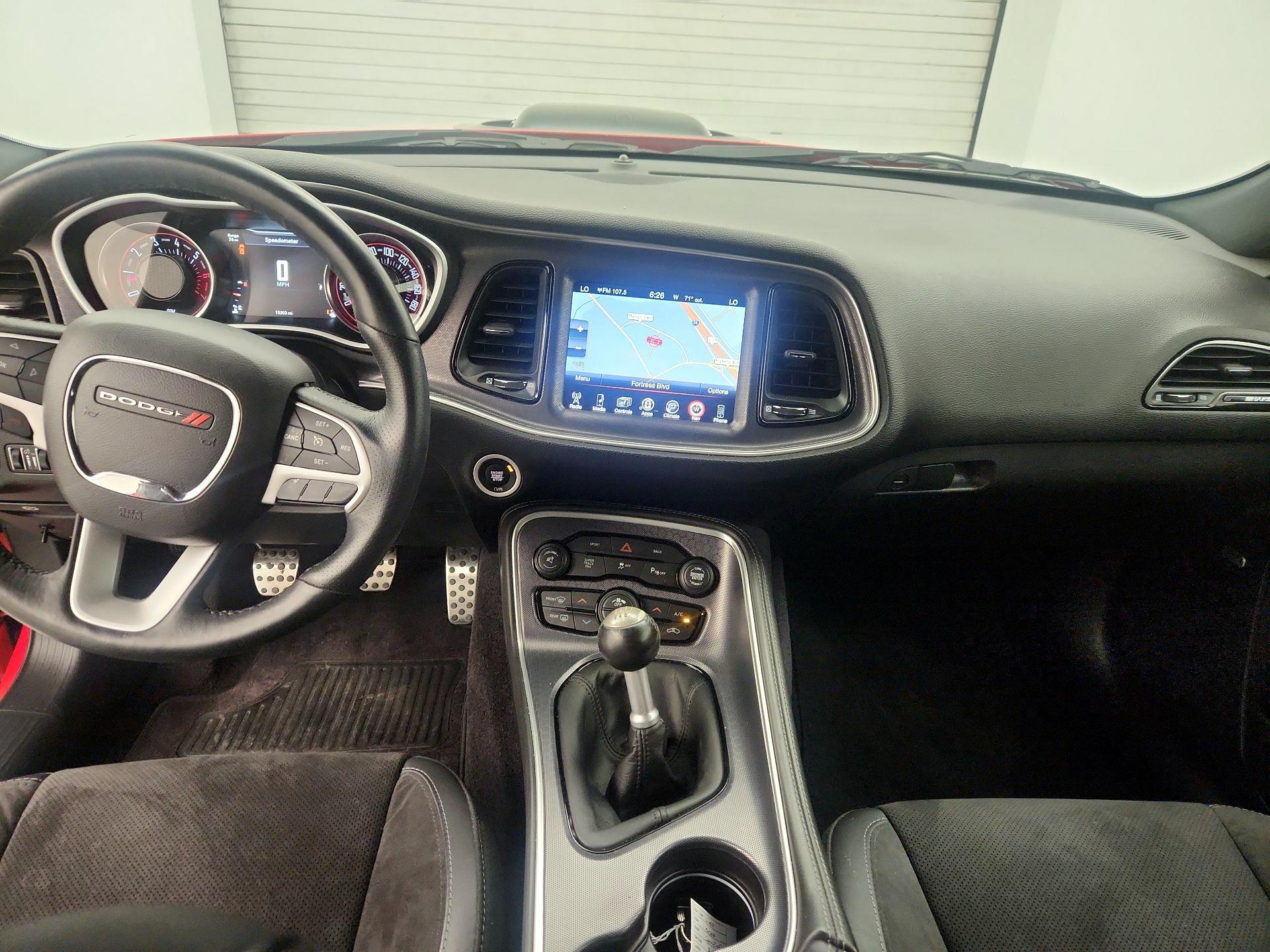 Thumbnail: 2016 Dodge Challenger - 9