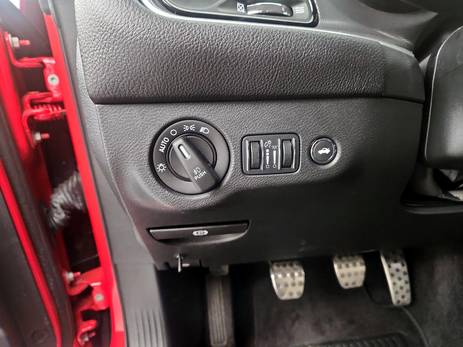 2016 Dodge Challenger Scat Pack - Photo 14