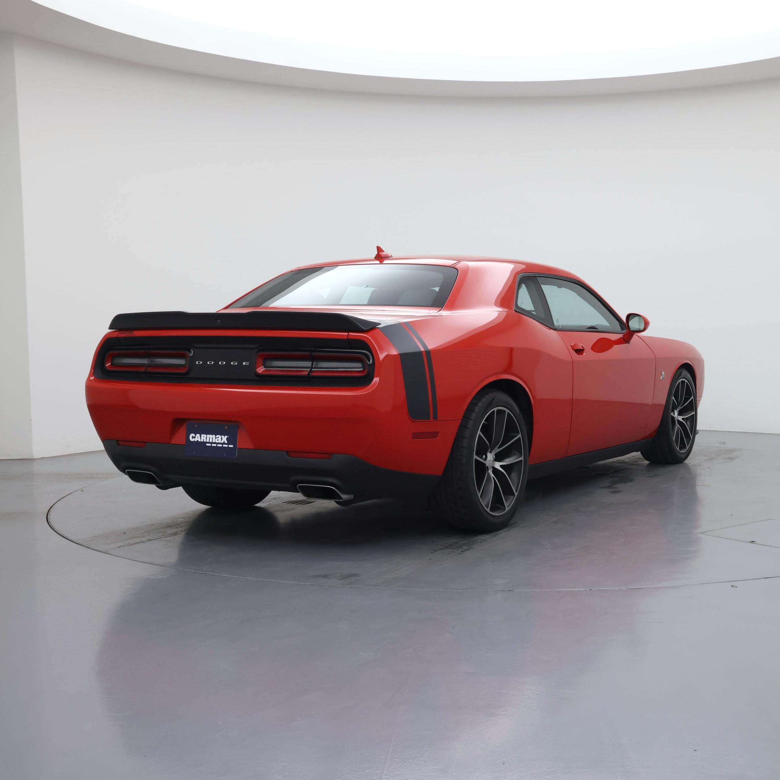 Thumbnail: 2016 Dodge Challenger - 8