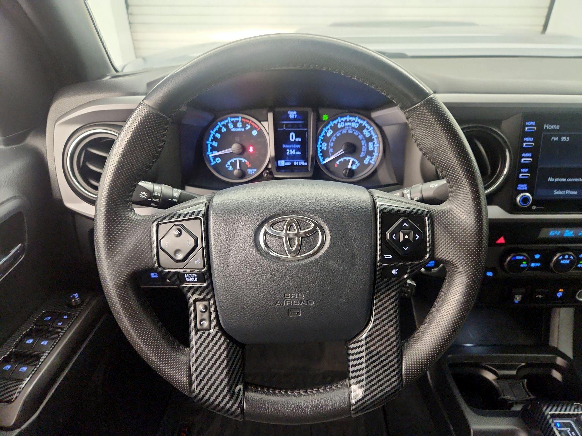 Thumbnail: 2021 Toyota Tacoma - 10