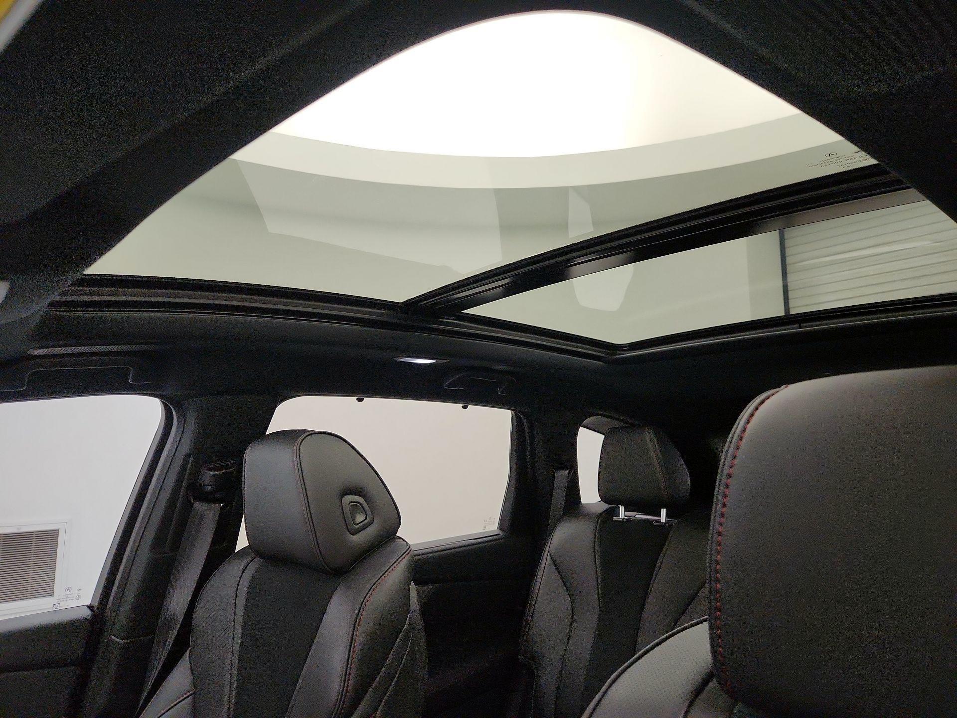 Thumbnail: 2025 Acura MDX - 20