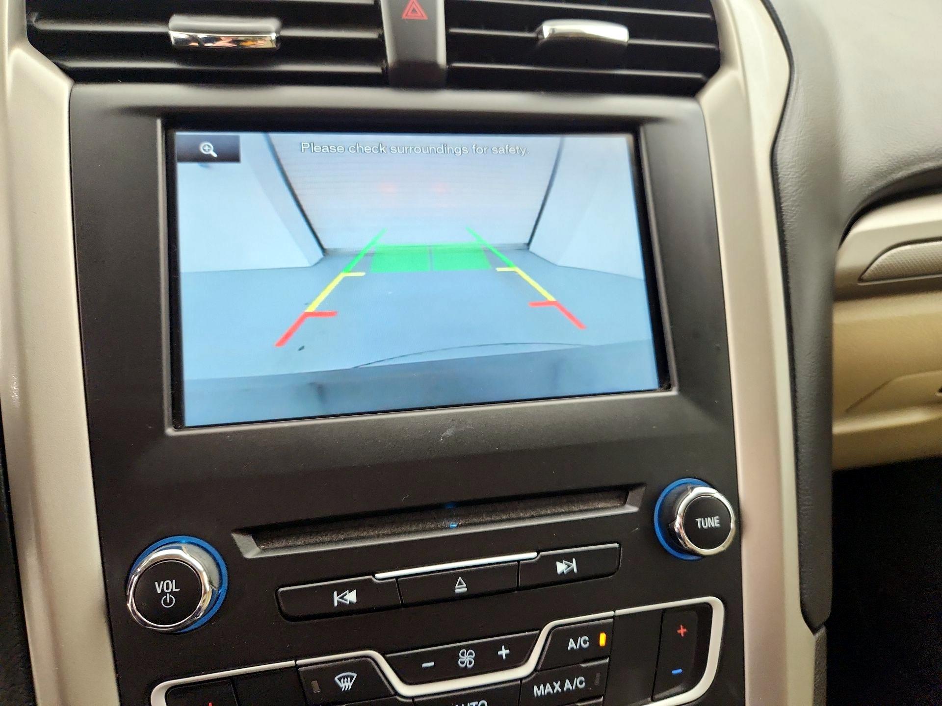 Thumbnail: 2016 Ford Fusion - 14