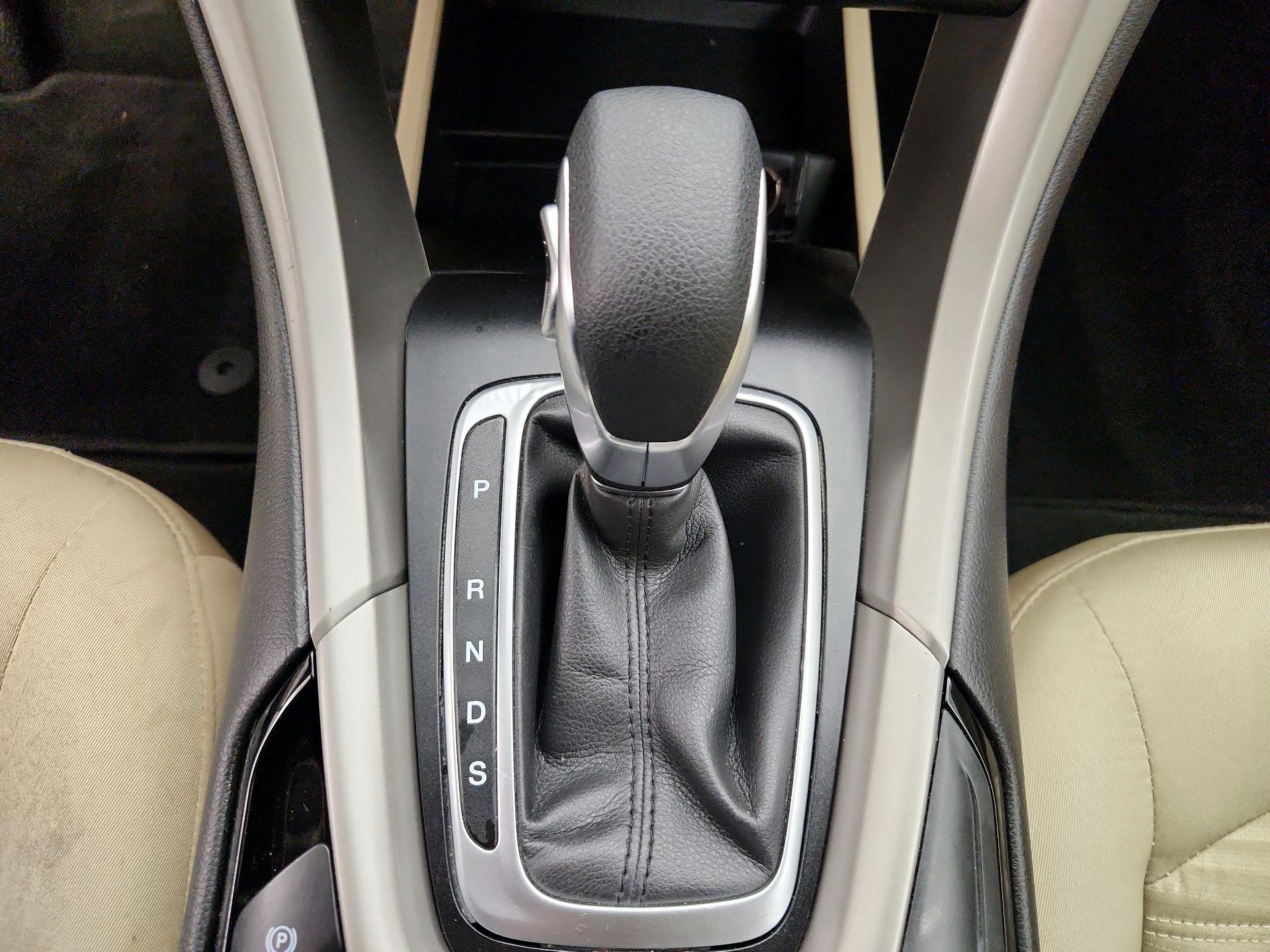 Thumbnail: 2016 Ford Fusion - 17