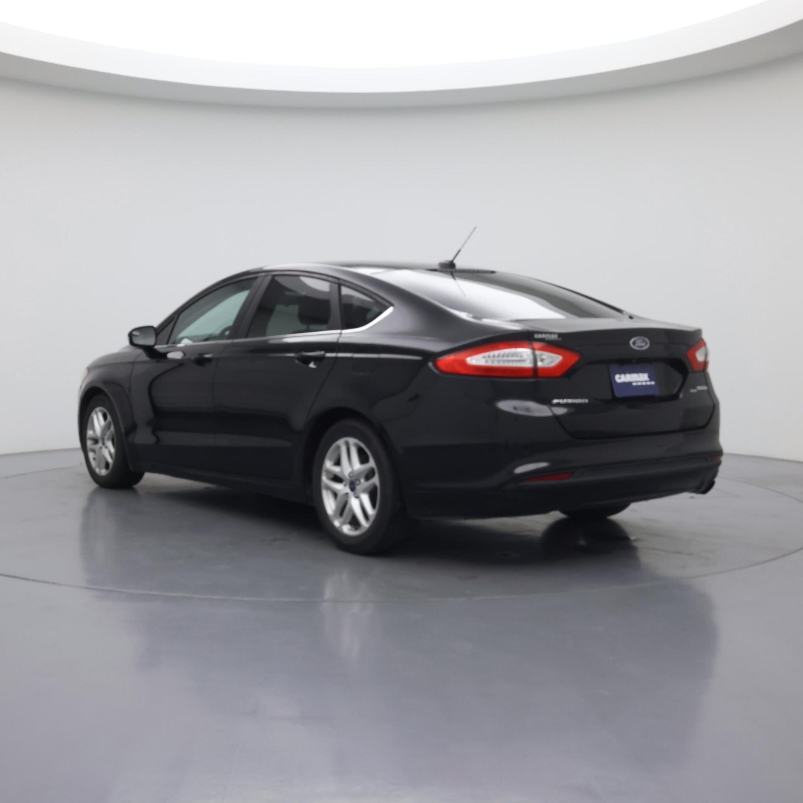 Thumbnail: 2016 Ford Fusion - 2