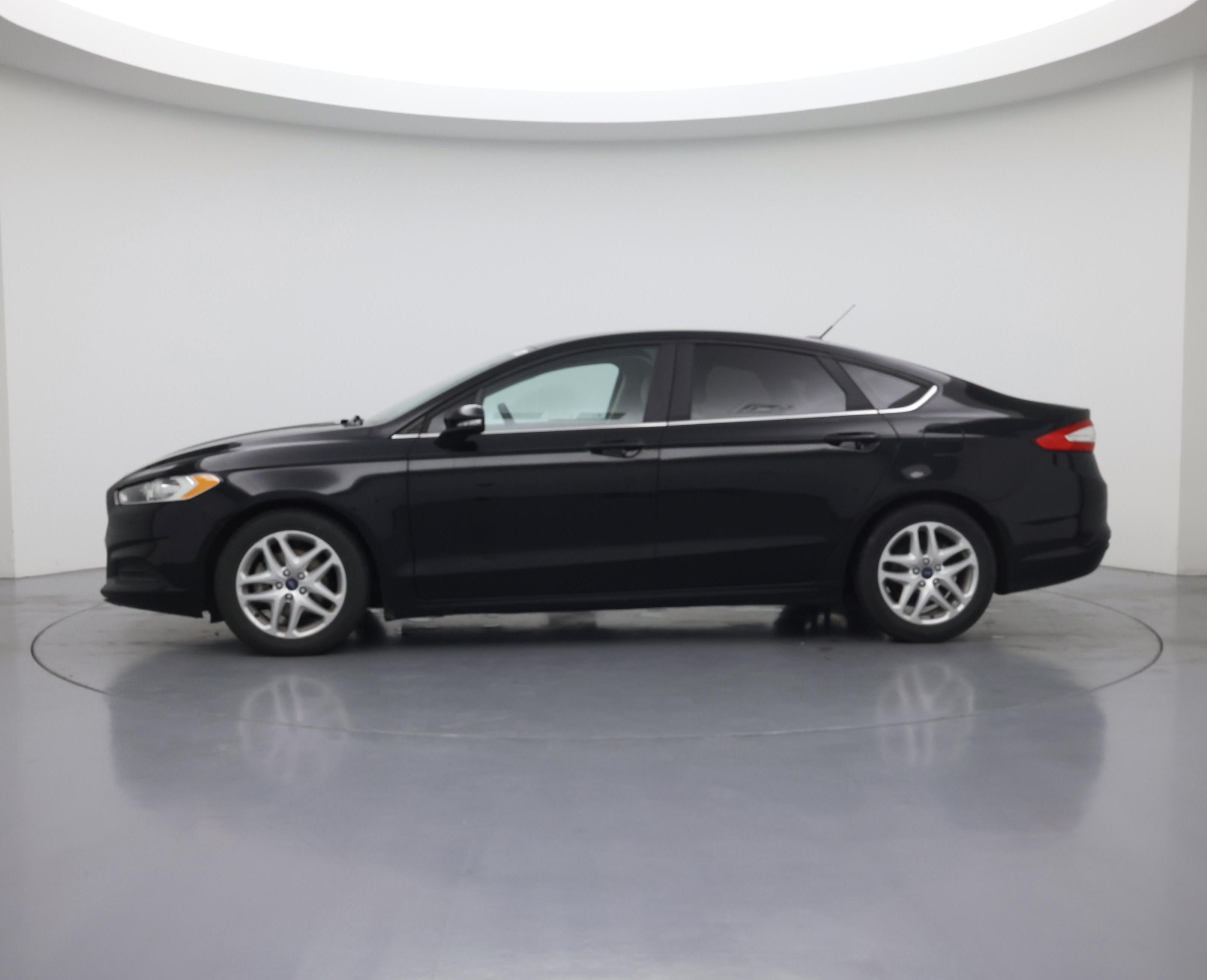 Thumbnail: 2016 Ford Fusion - 3