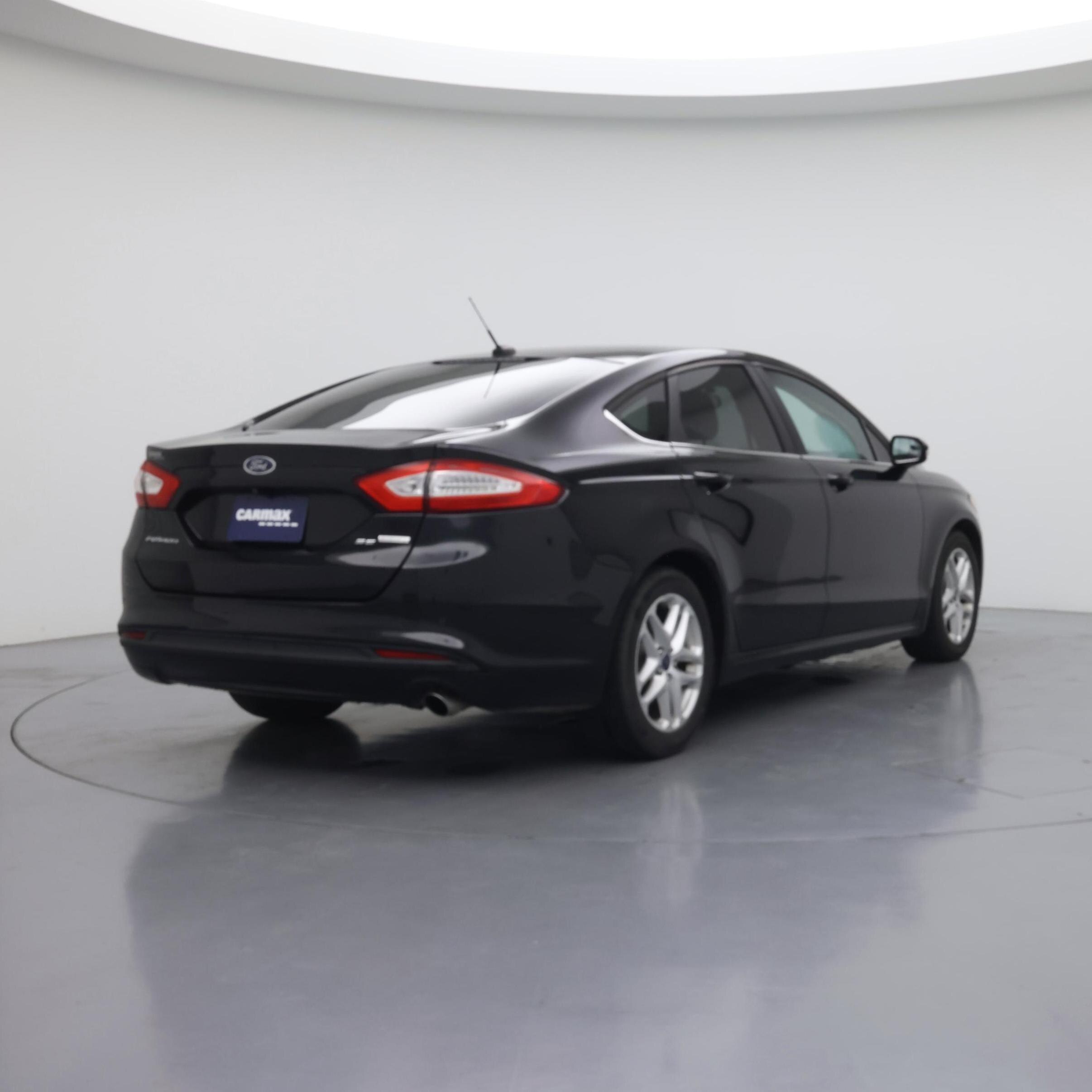 Thumbnail: 2016 Ford Fusion - 8