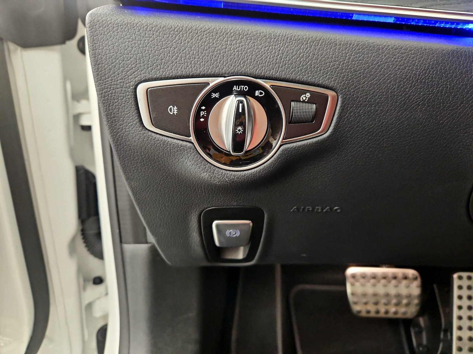 2022 Mercedes-Benz E-Class E450 - Photo 14