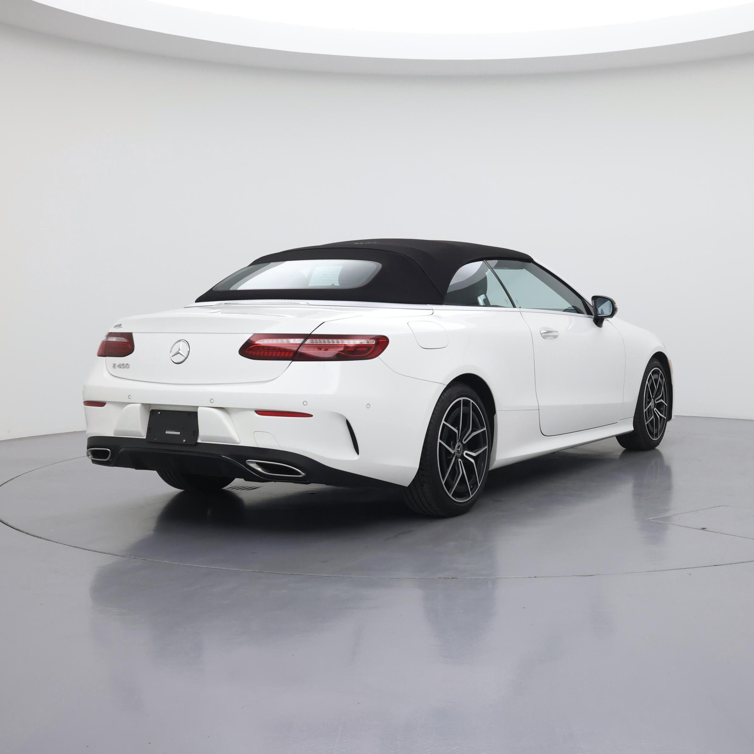 Thumbnail: 2022 Mercedes-Benz E-Class - 8