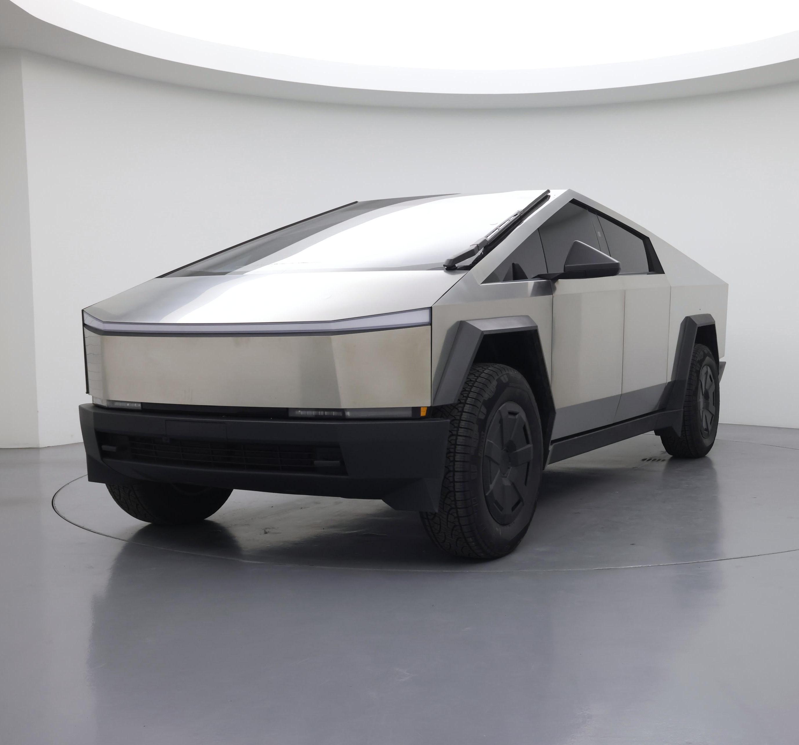 Thumbnail: 2025 Tesla Cybertruck - 4