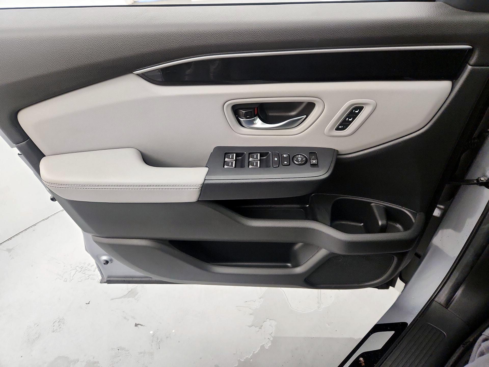 Thumbnail: 2025 Honda Pilot - 12