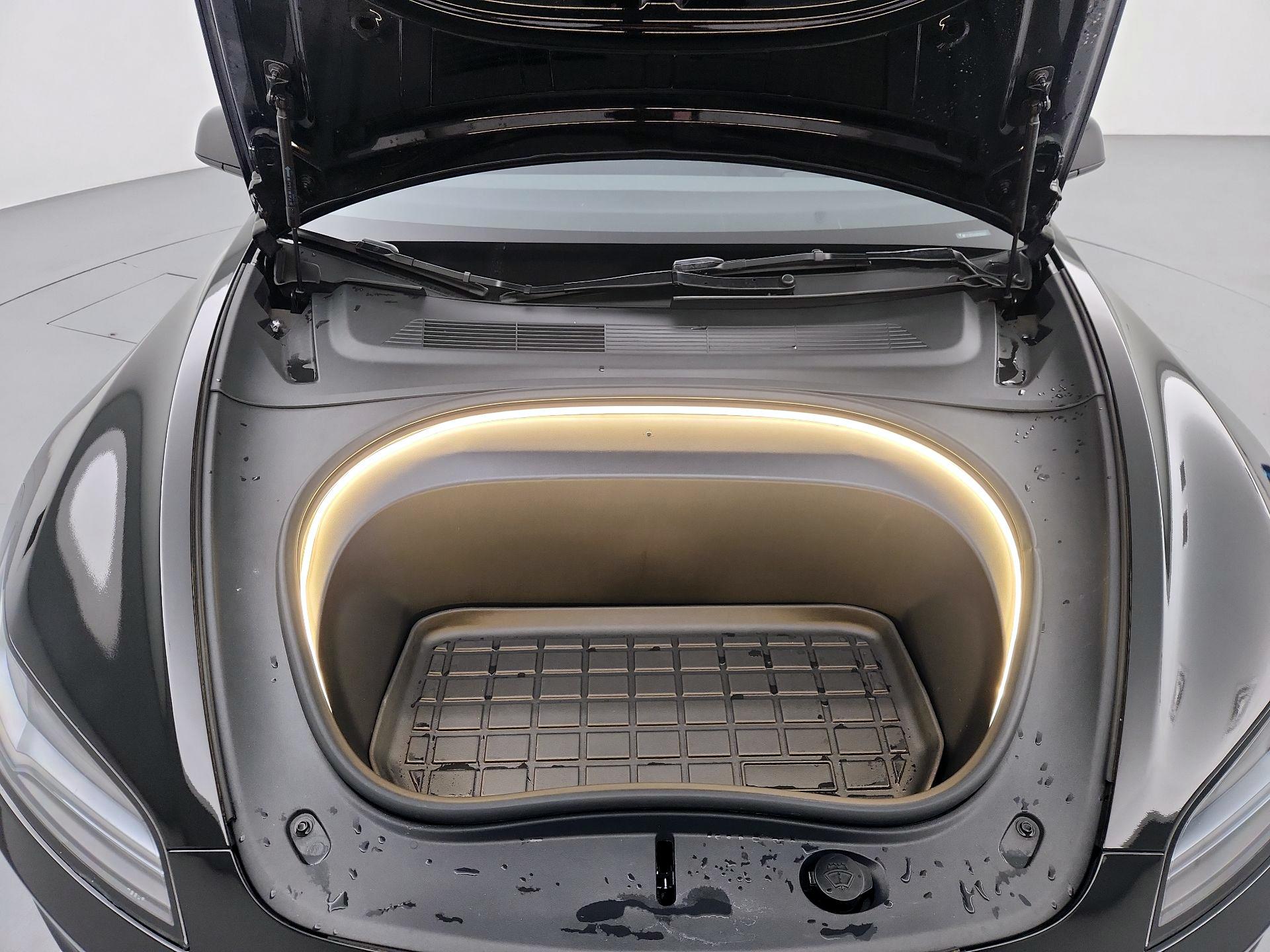 Thumbnail: 2025 Tesla Model 3 - 19