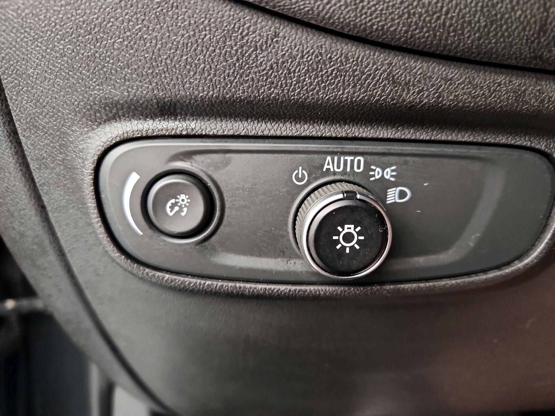 Thumbnail: 2020 Chevrolet Equinox - 13