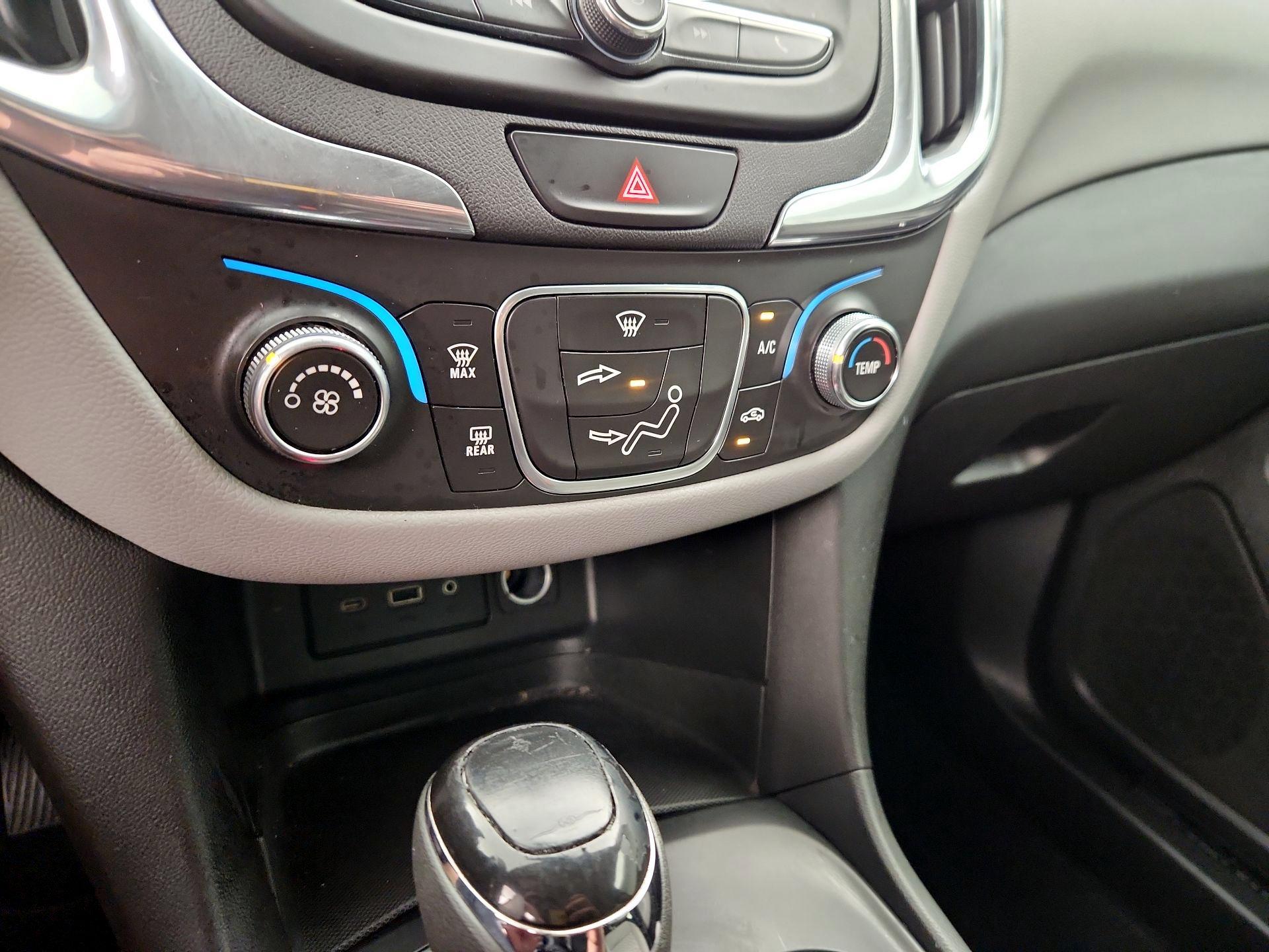 Thumbnail: 2020 Chevrolet Equinox - 16