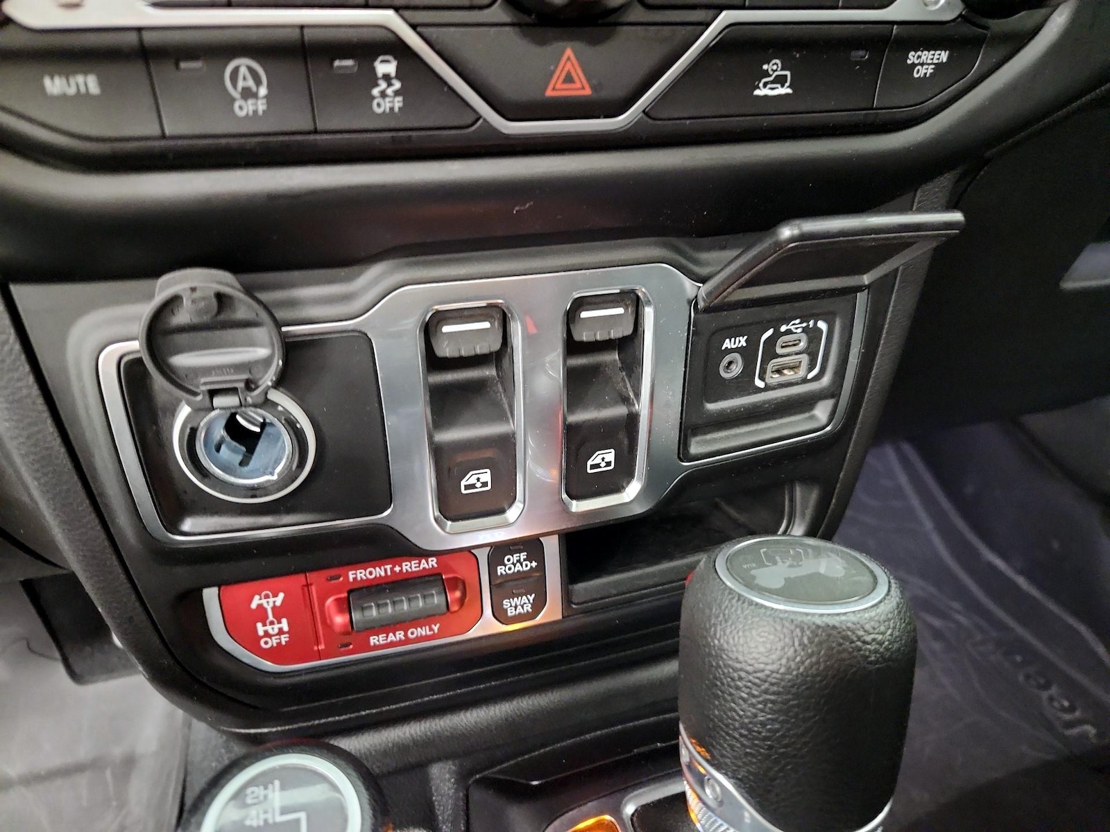 2023 Jeep Wrangler 2-Door Rubicon - Photo 19