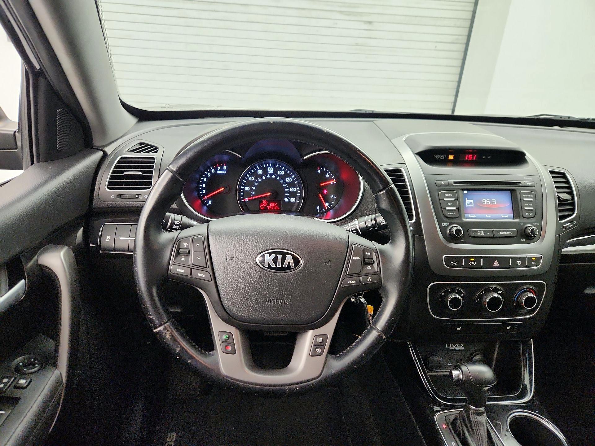 Thumbnail: 2015 Kia Sorento - 10