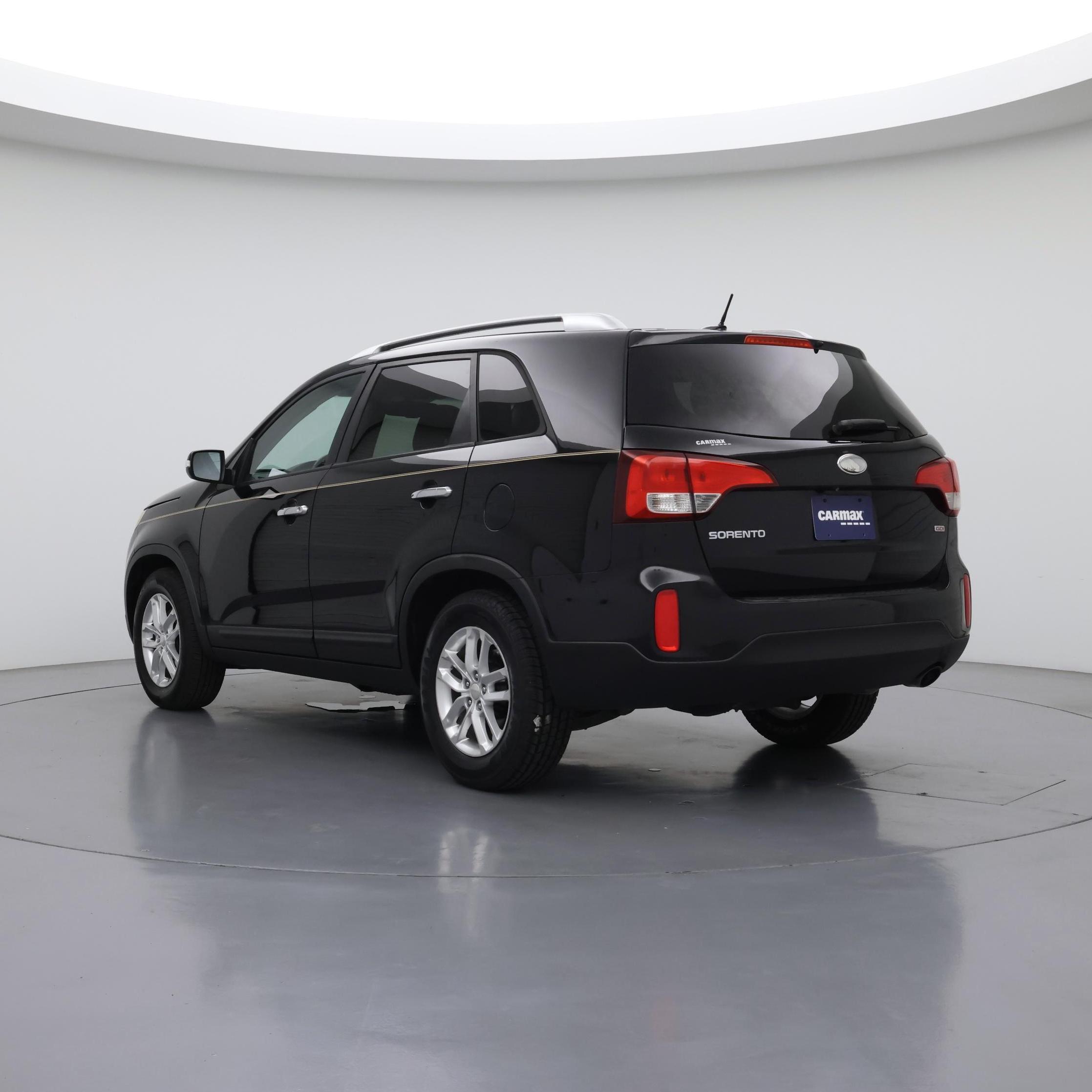 Thumbnail: 2015 Kia Sorento - 2