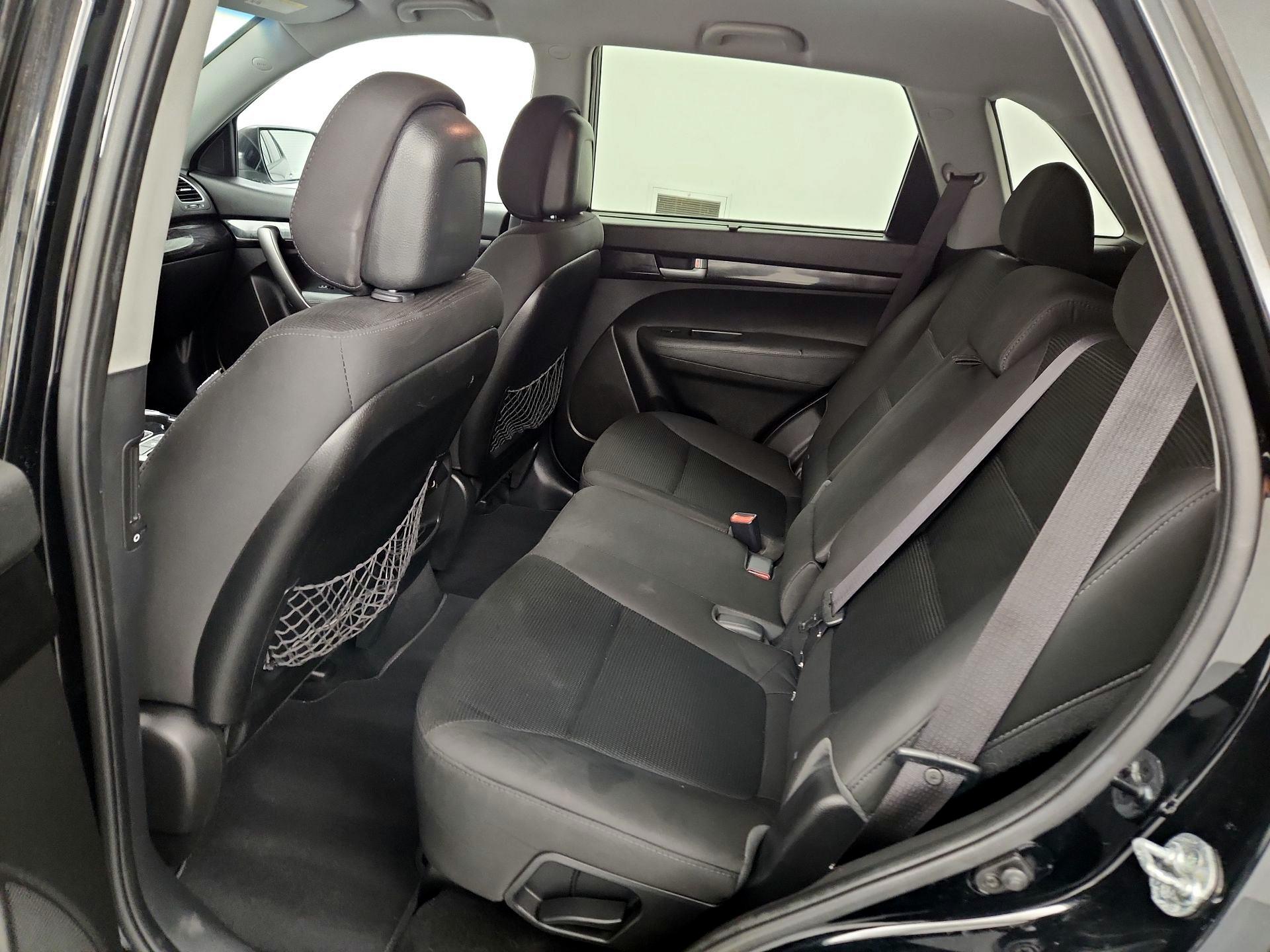 Thumbnail: 2015 Kia Sorento - 19