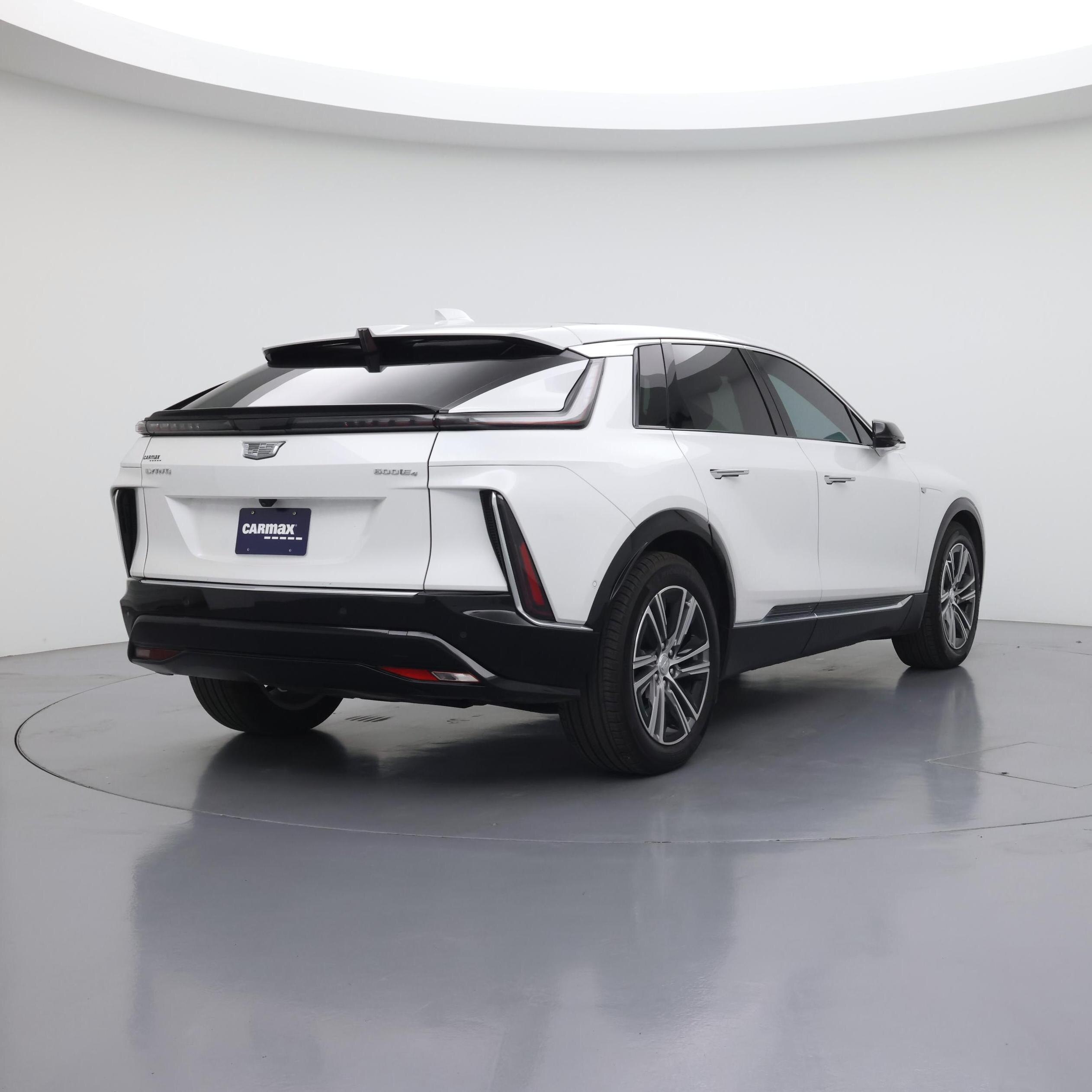 Thumbnail: 2024 Cadillac Lyriq - 8