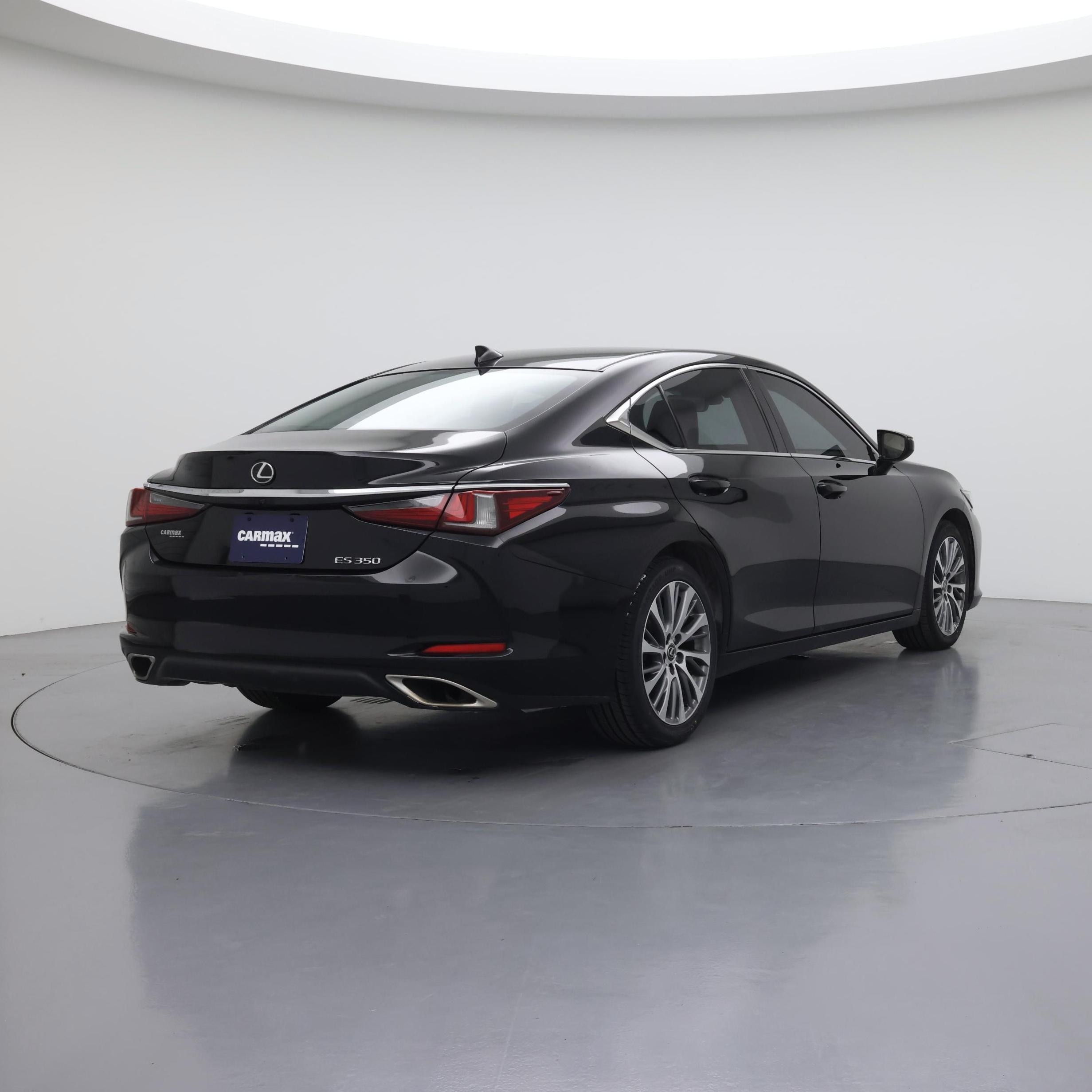 Thumbnail: 2020 Lexus ES - 8