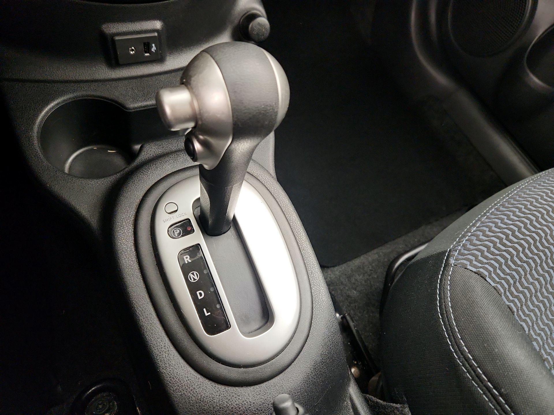 Thumbnail: 2017 Nissan Versa Note - 17