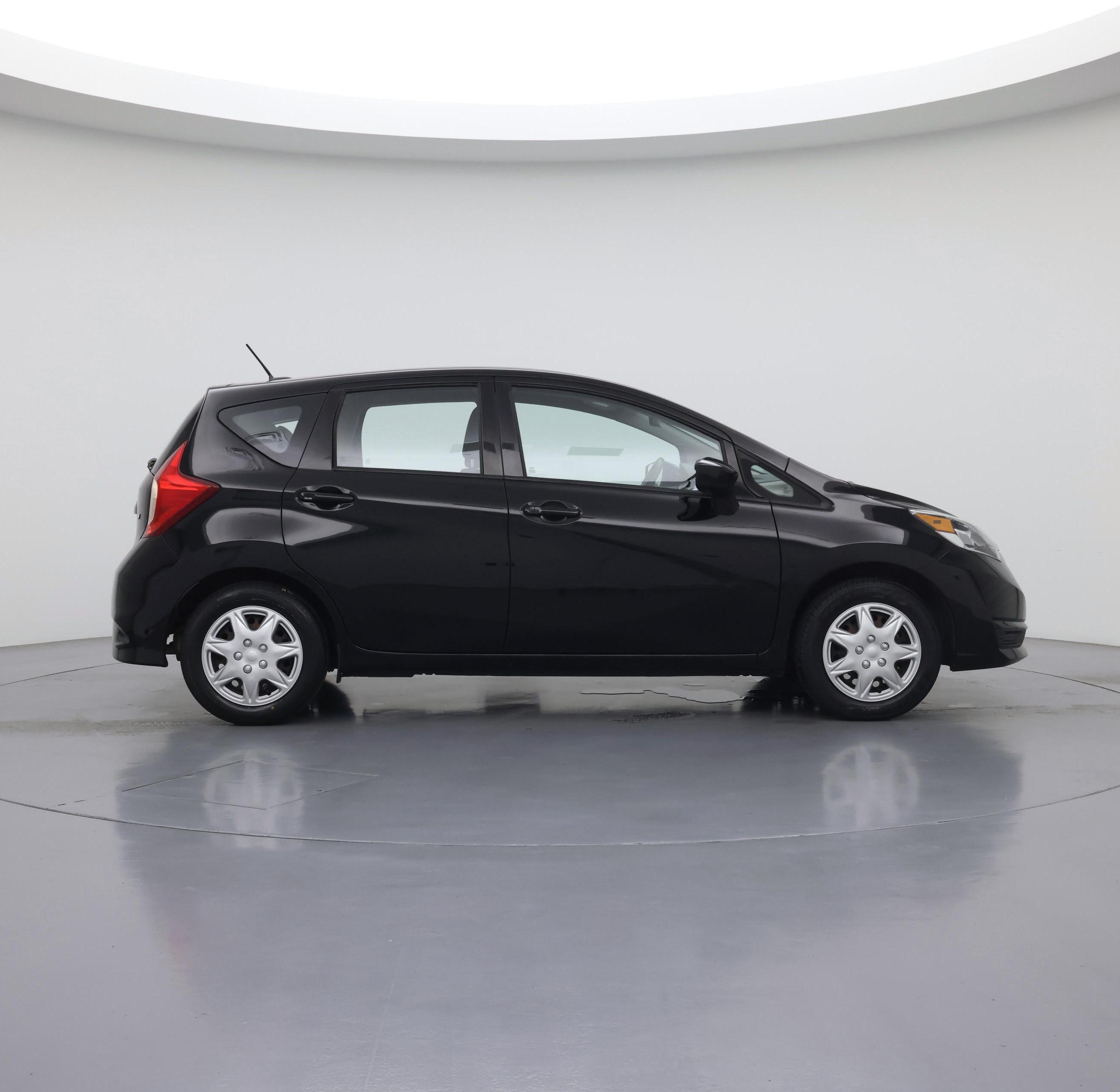 Thumbnail: 2017 Nissan Versa Note - 7