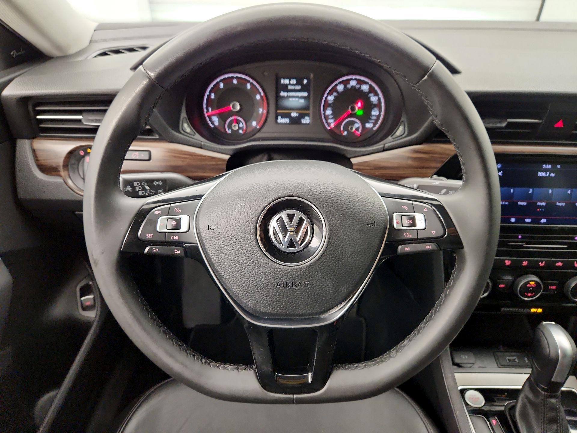 Thumbnail: 2022 Volkswagen Passat - 10