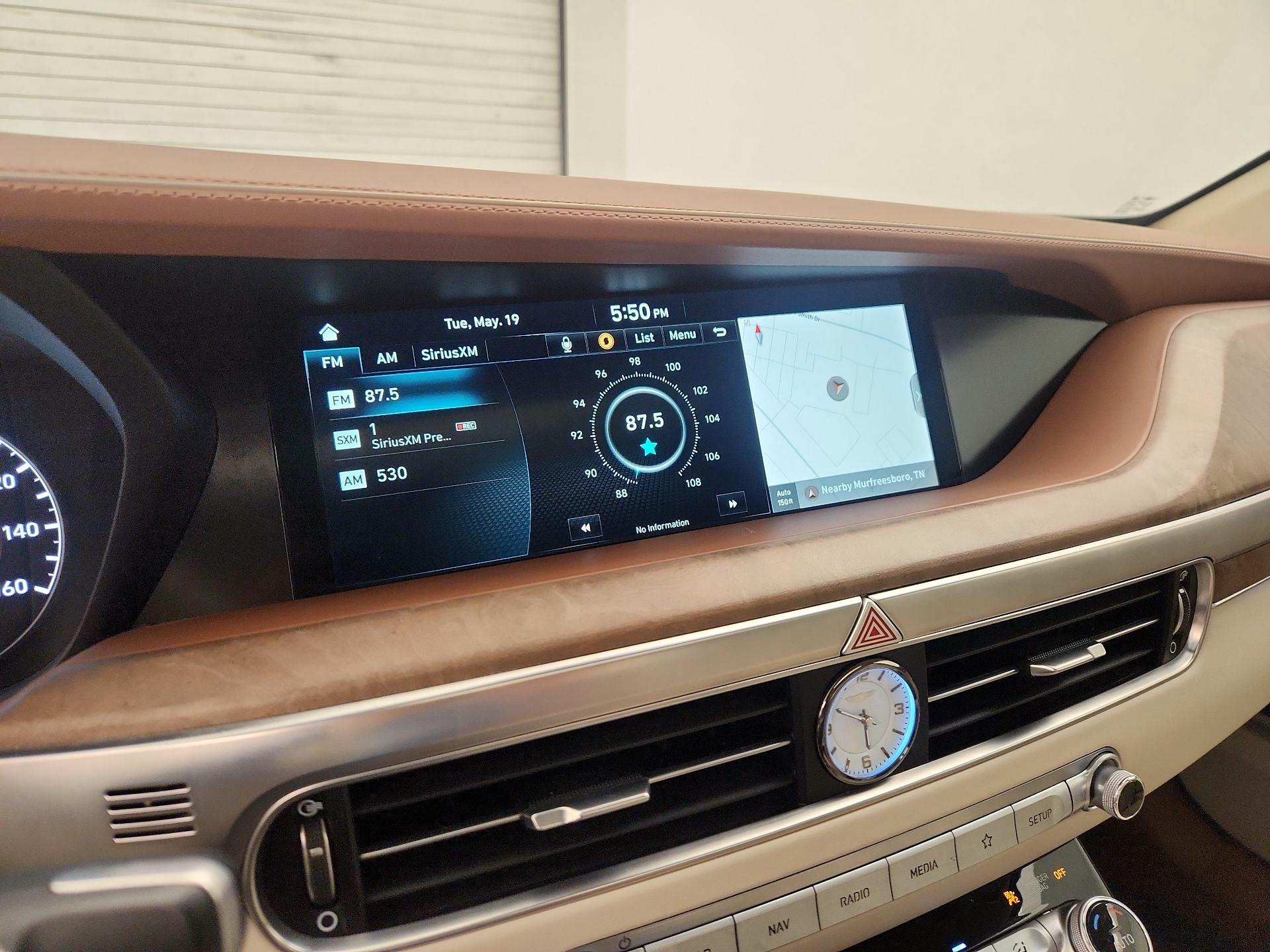Thumbnail: 2021 Genesis G90 - 16